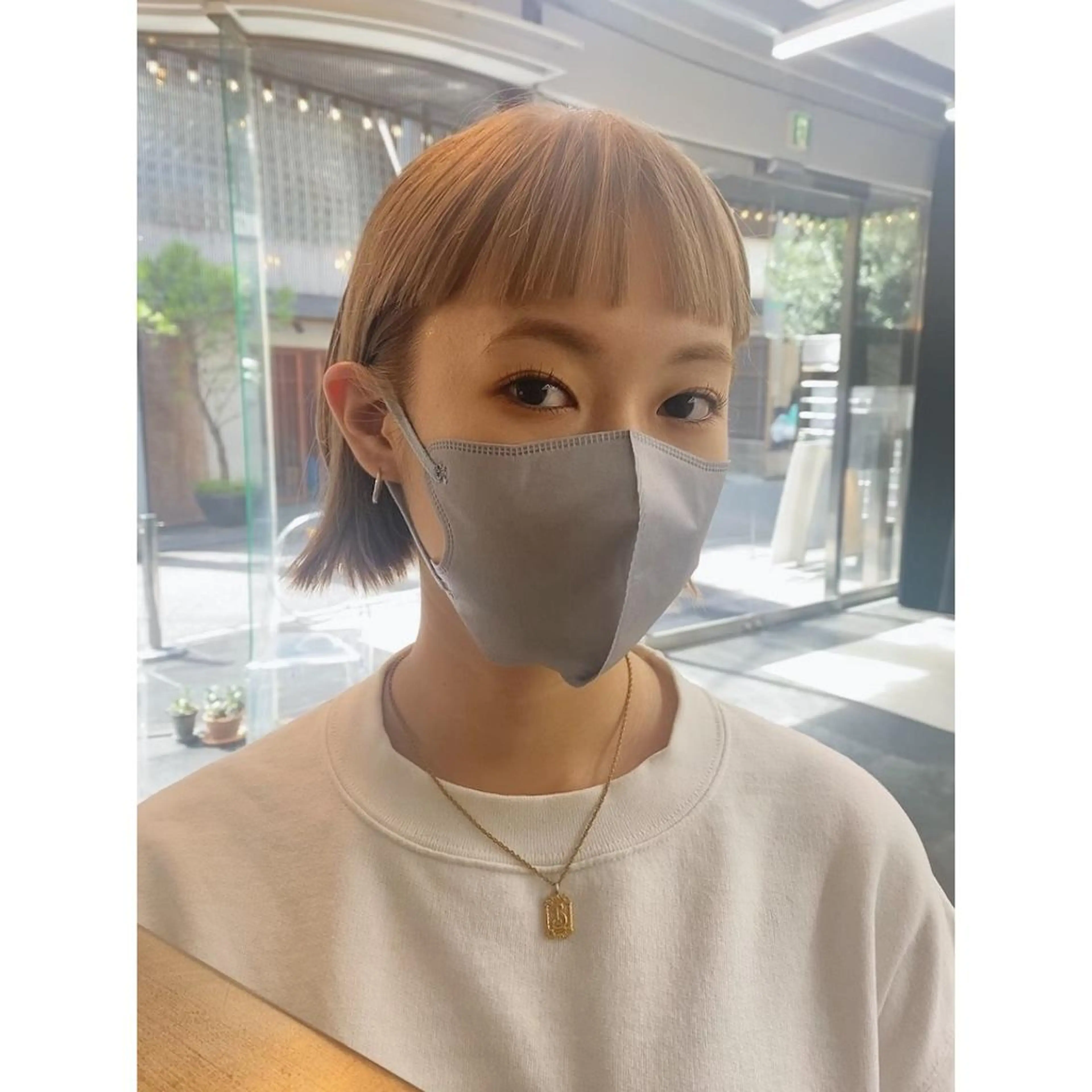 ミディアム カラー ボブ 大石 沙季のヘアスタイル