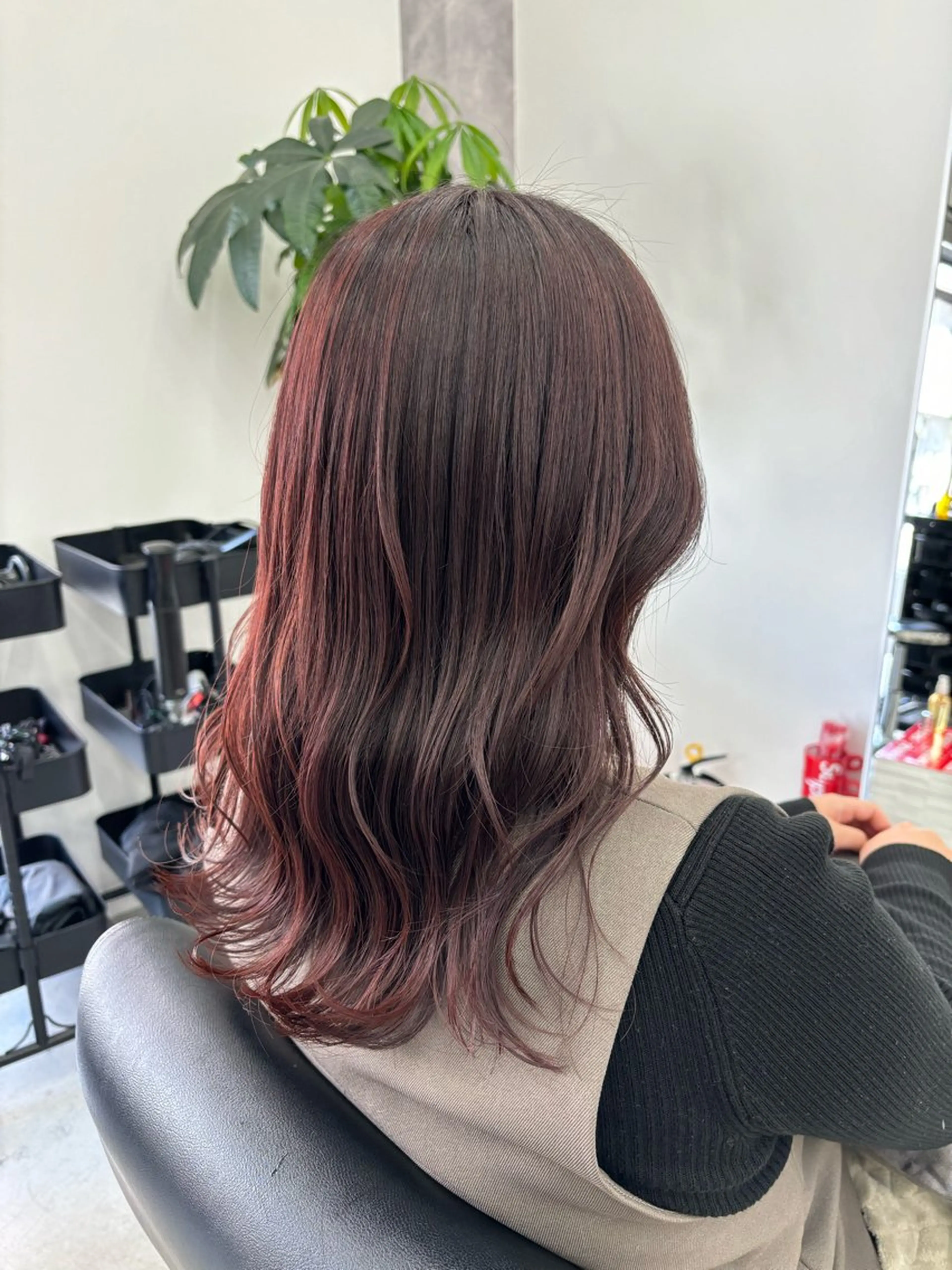 カラー MEMENTO YUZUのヘアスタイル