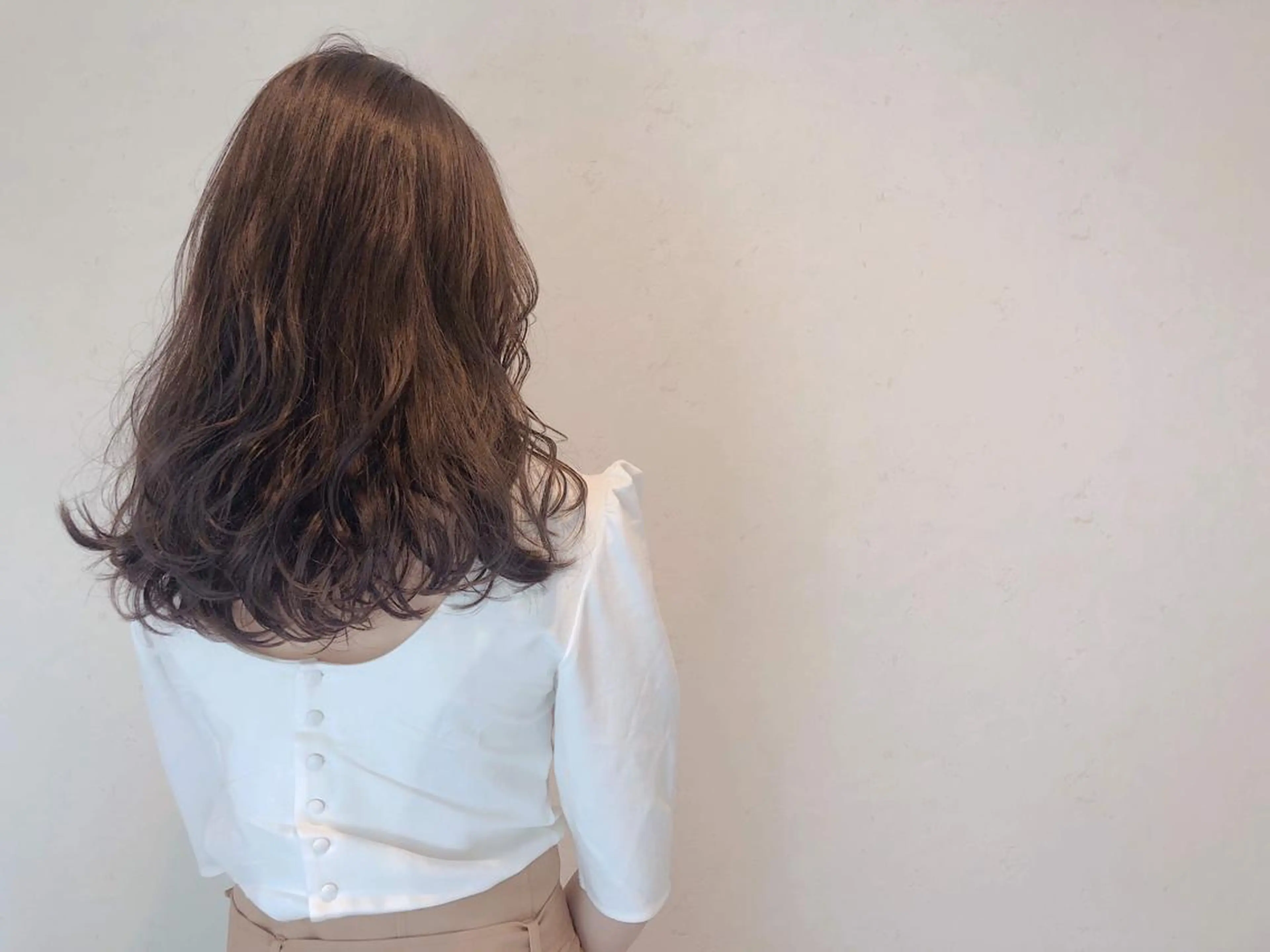 セミロング カラー 伊藤 さやかのヘアスタイル