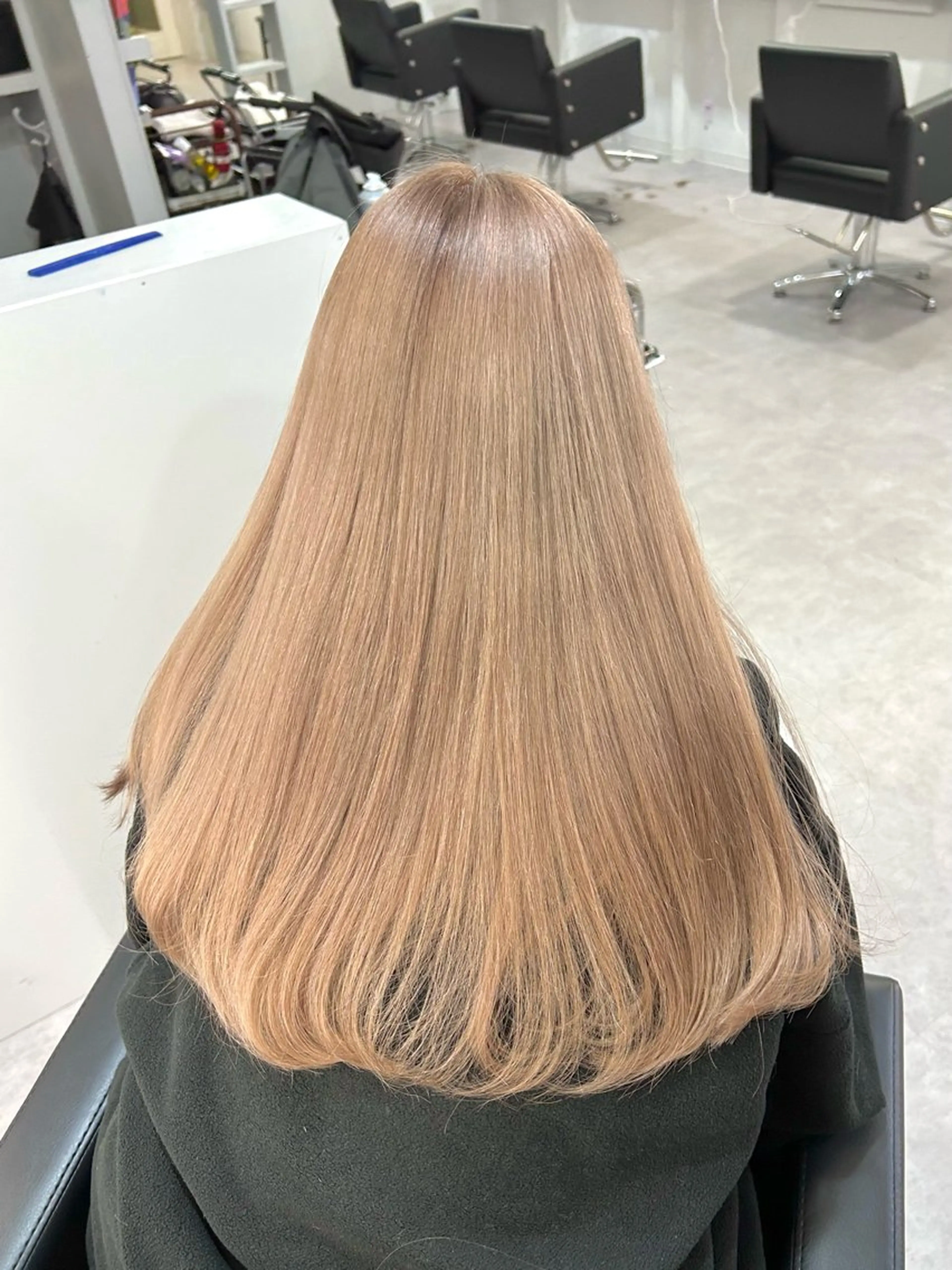 ロング カラー Cielro/ダブル カラー/西田咲希のヘアスタイル