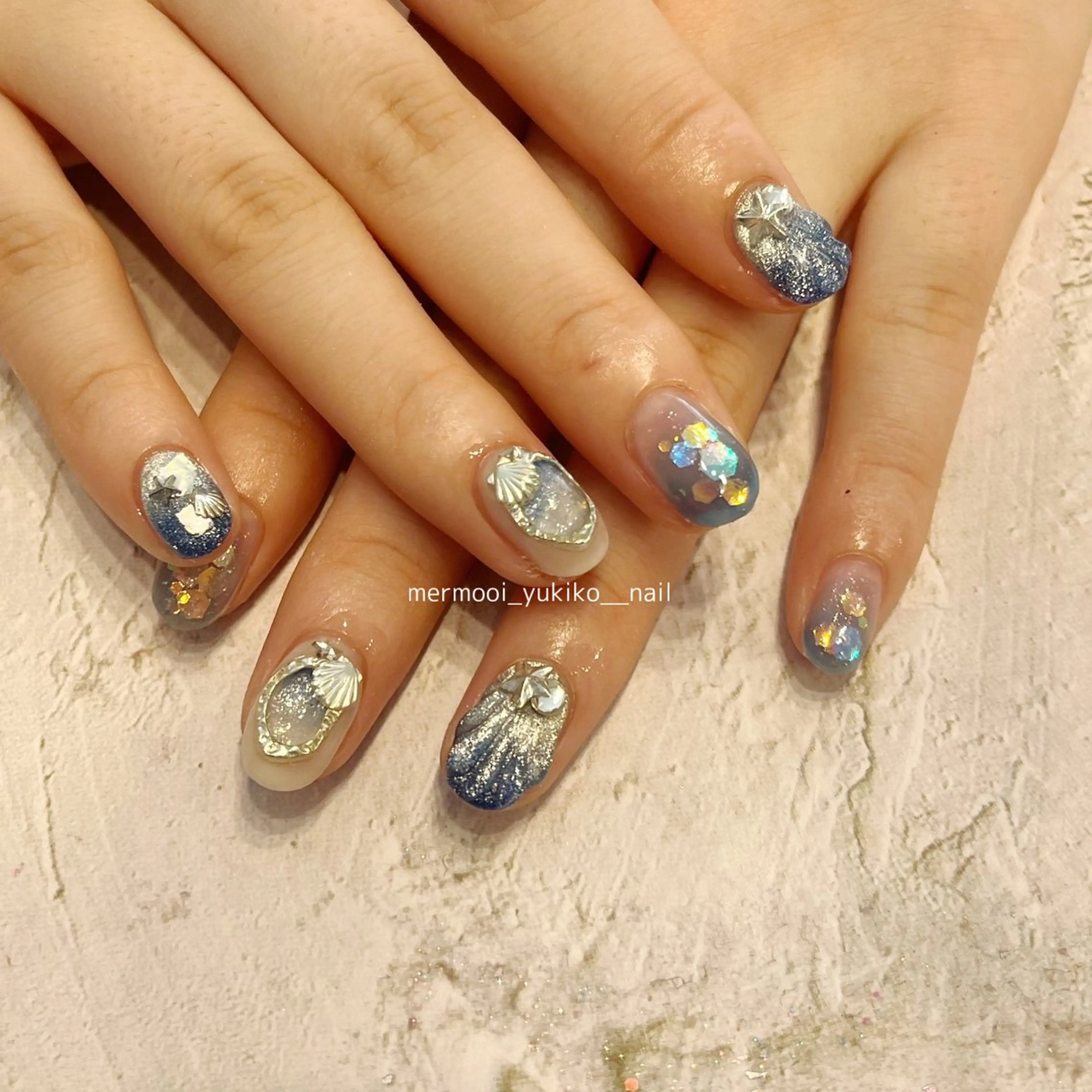 ネイル アートネイル ブルー ジェルネイル 韓国ネイル ニュアンスネイル melumooi nailのネイルデザイン