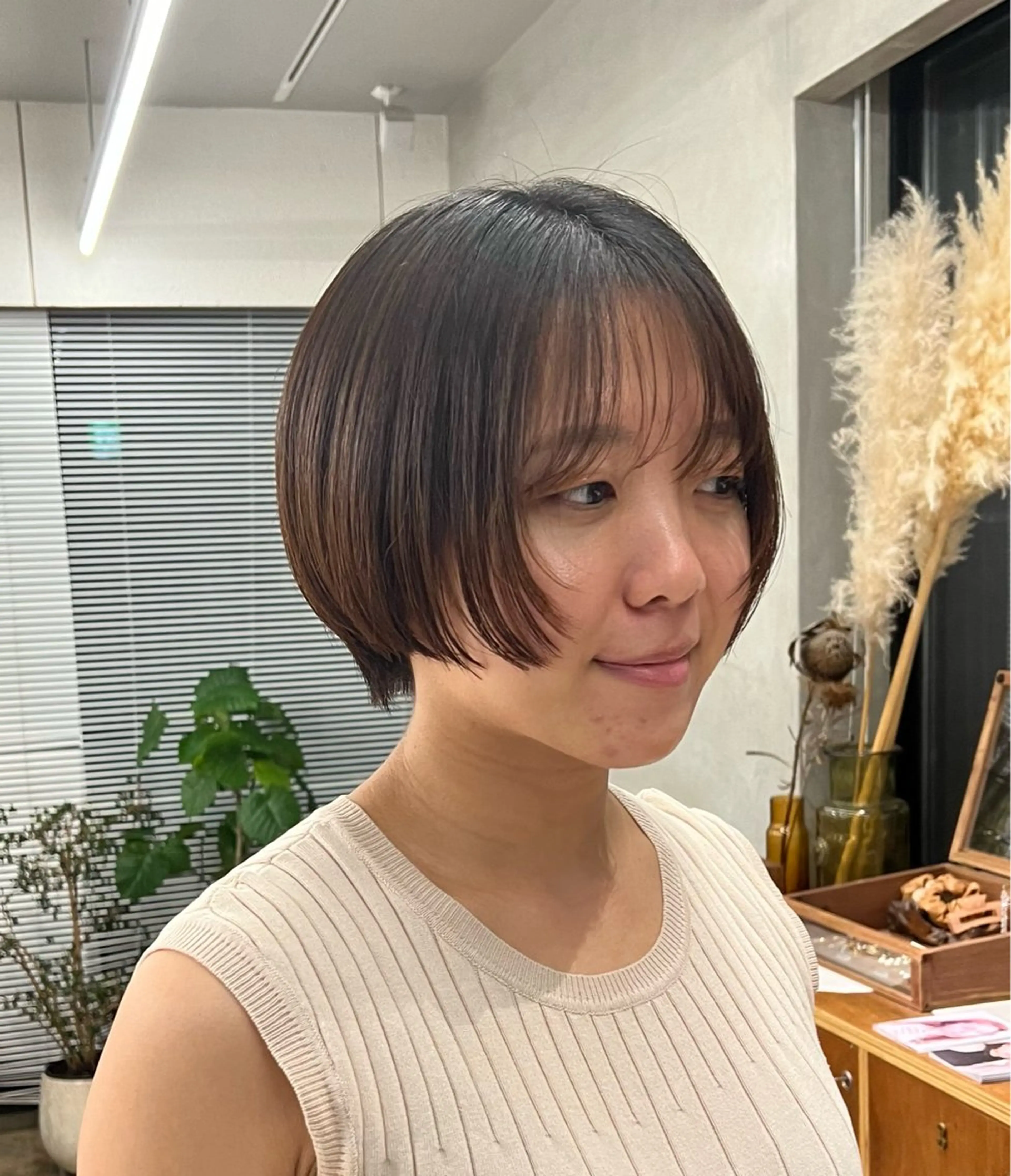 ショート 顔周りカット 似合わせカット ショートヘア ケアブリーチ/ ハイトーン/牧野のヘアスタイル