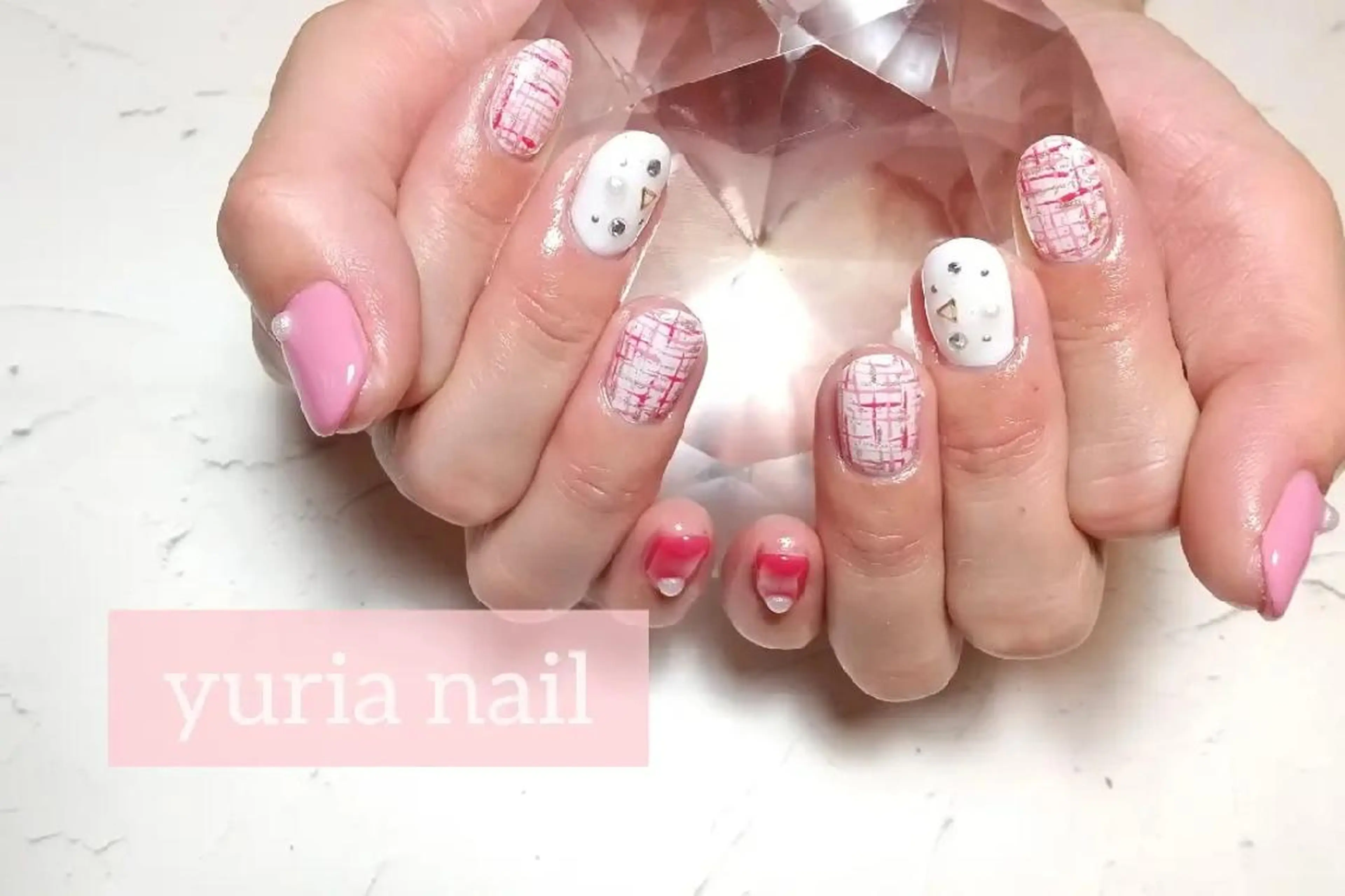 ネイル ジェルネイル ピンク 小林 ゆりあのネイルデザイン