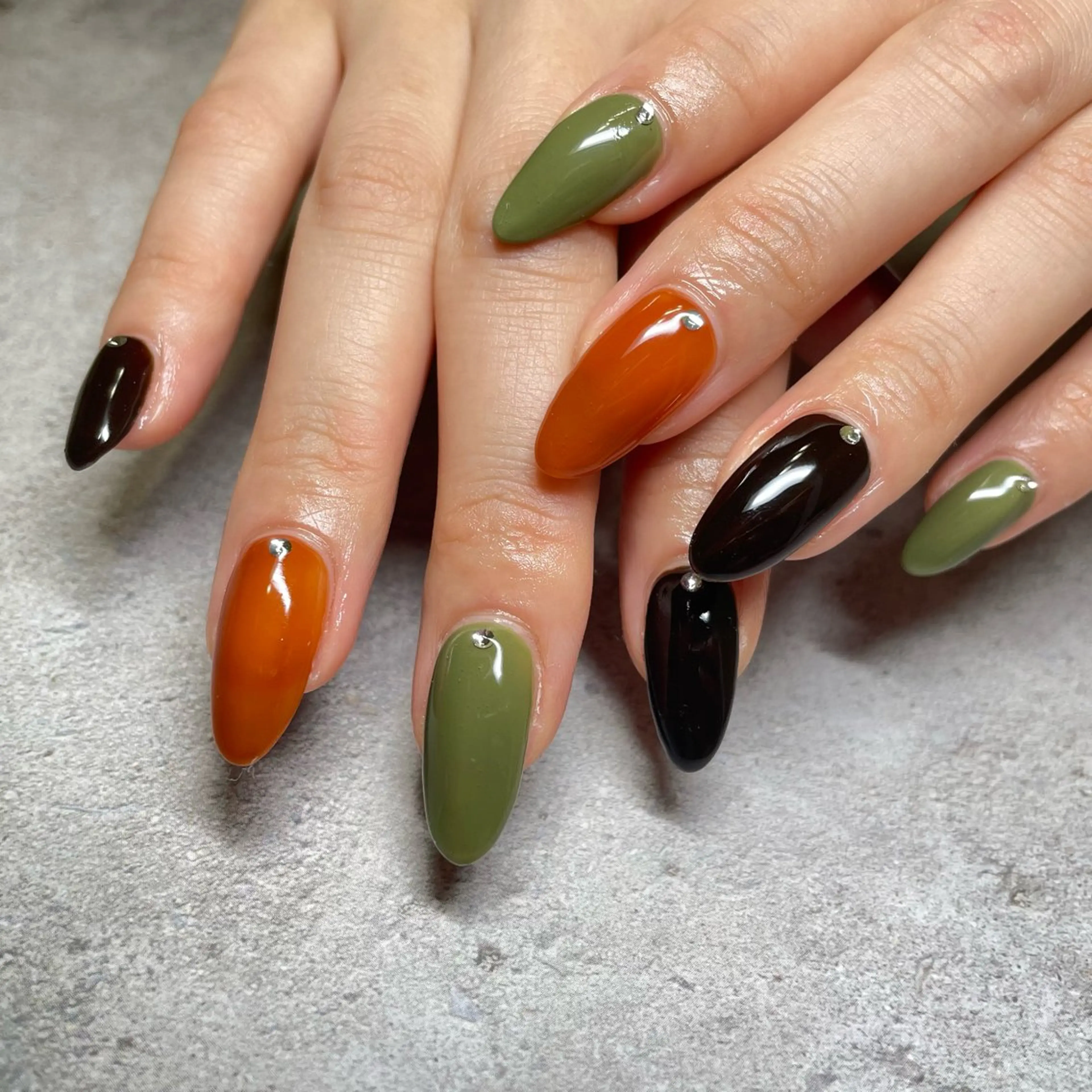 ネイル ストーンネイル ハンドネイル nail salon Blueのネイルデザイン