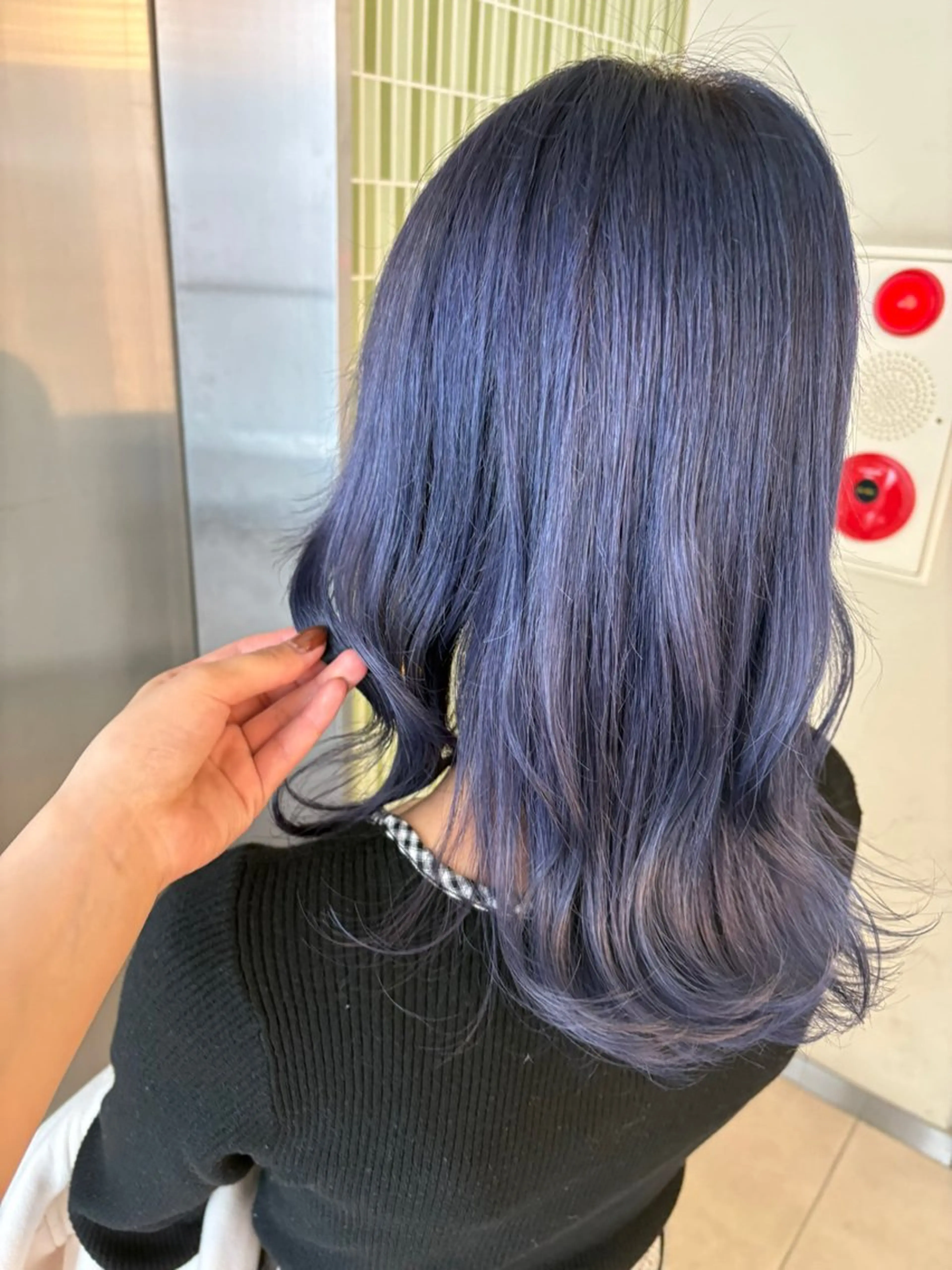 ミディアム .AIRI🌼 暖色/ぱつっとぼぶのヘアスタイル