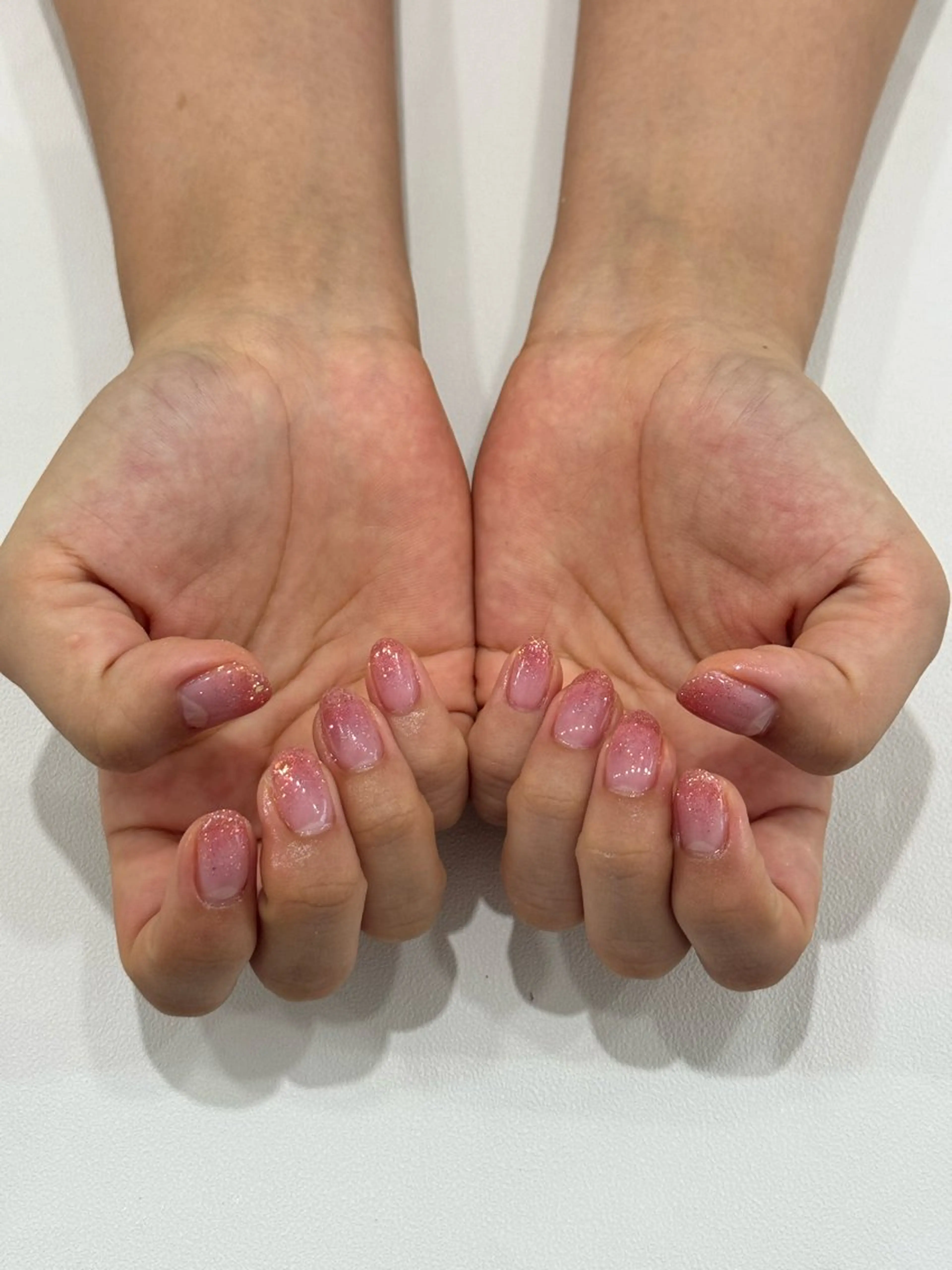 ネイル グラデーション ラメ(グリッター) ラメグラデーション 🫧RISA🫧 énn |四条烏丸のネイルデザイン