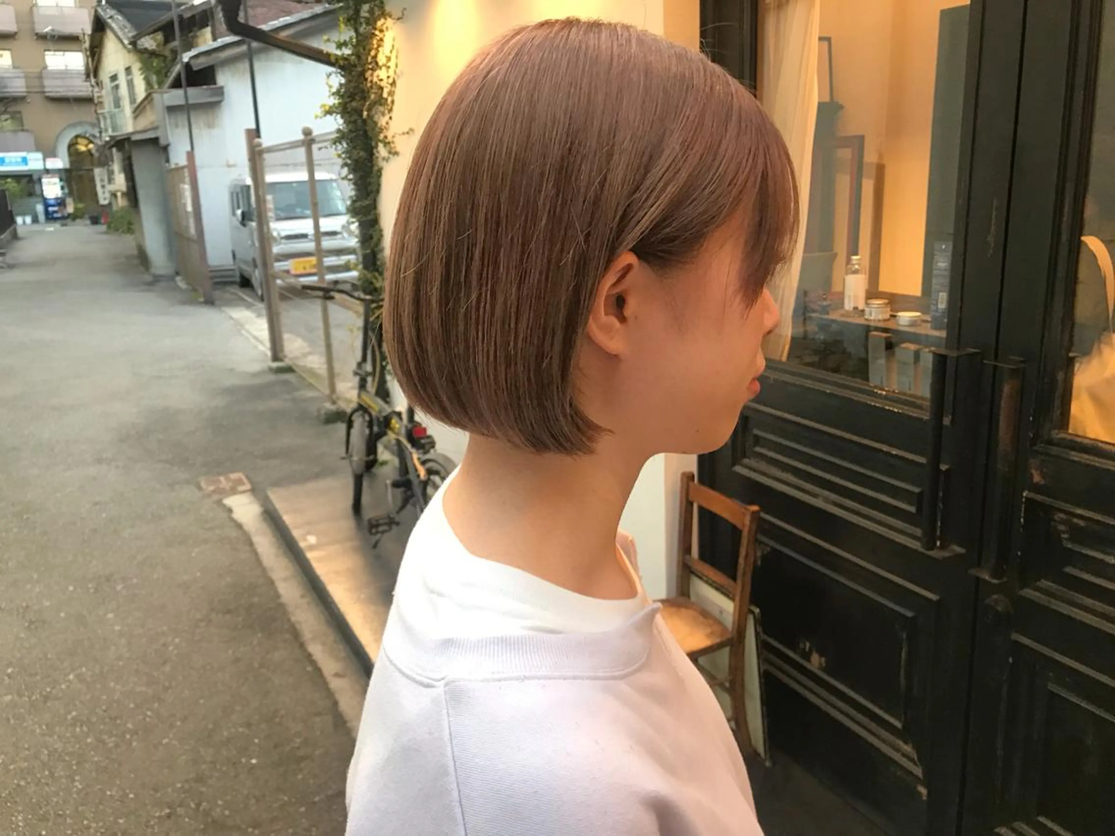 ショート tonari 梅田、中崎町のヘアスタイル