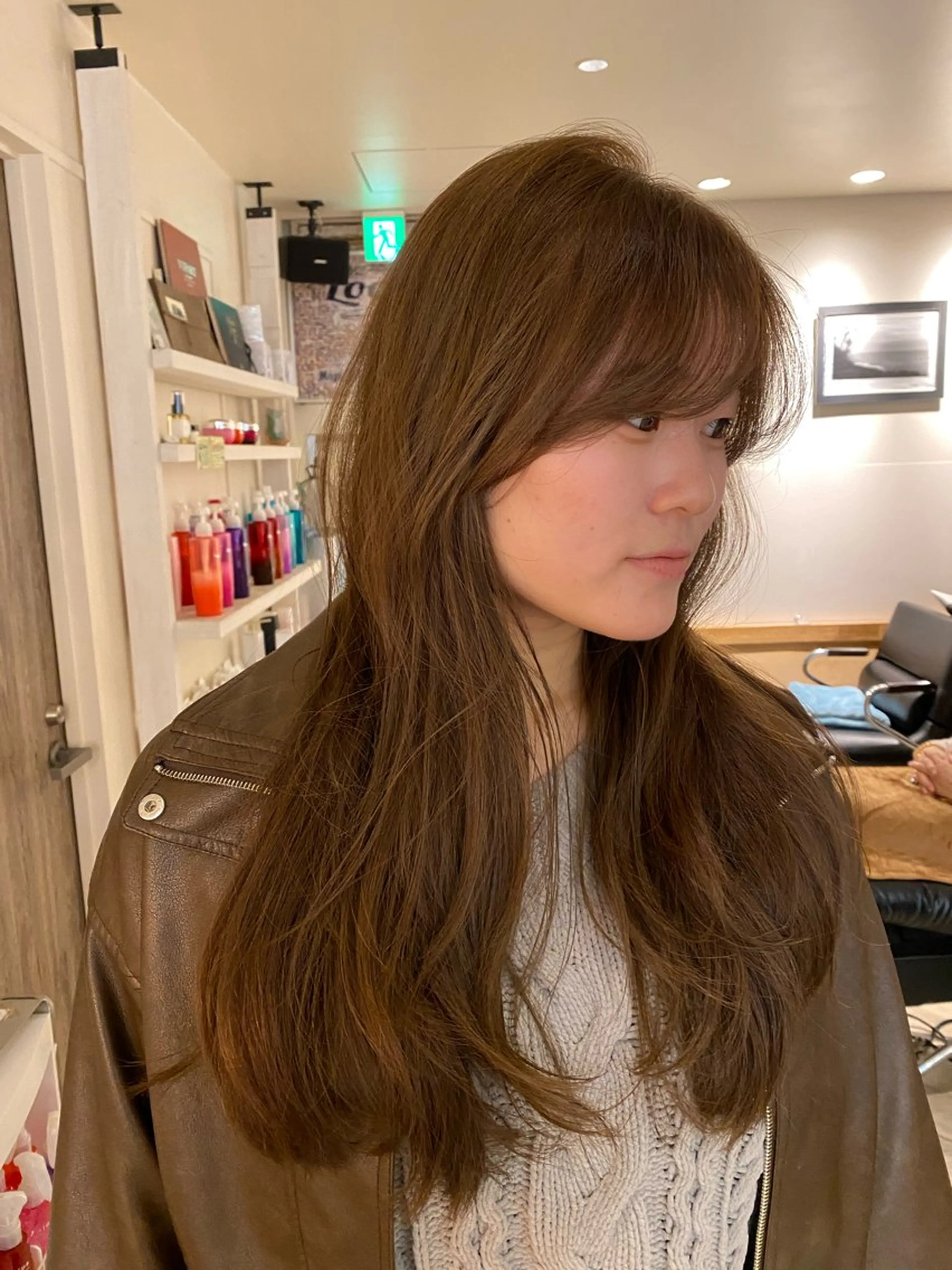 ロング カラー カット ヘアカラー ナチュラルヘア🫧 ナナミのヘアスタイル