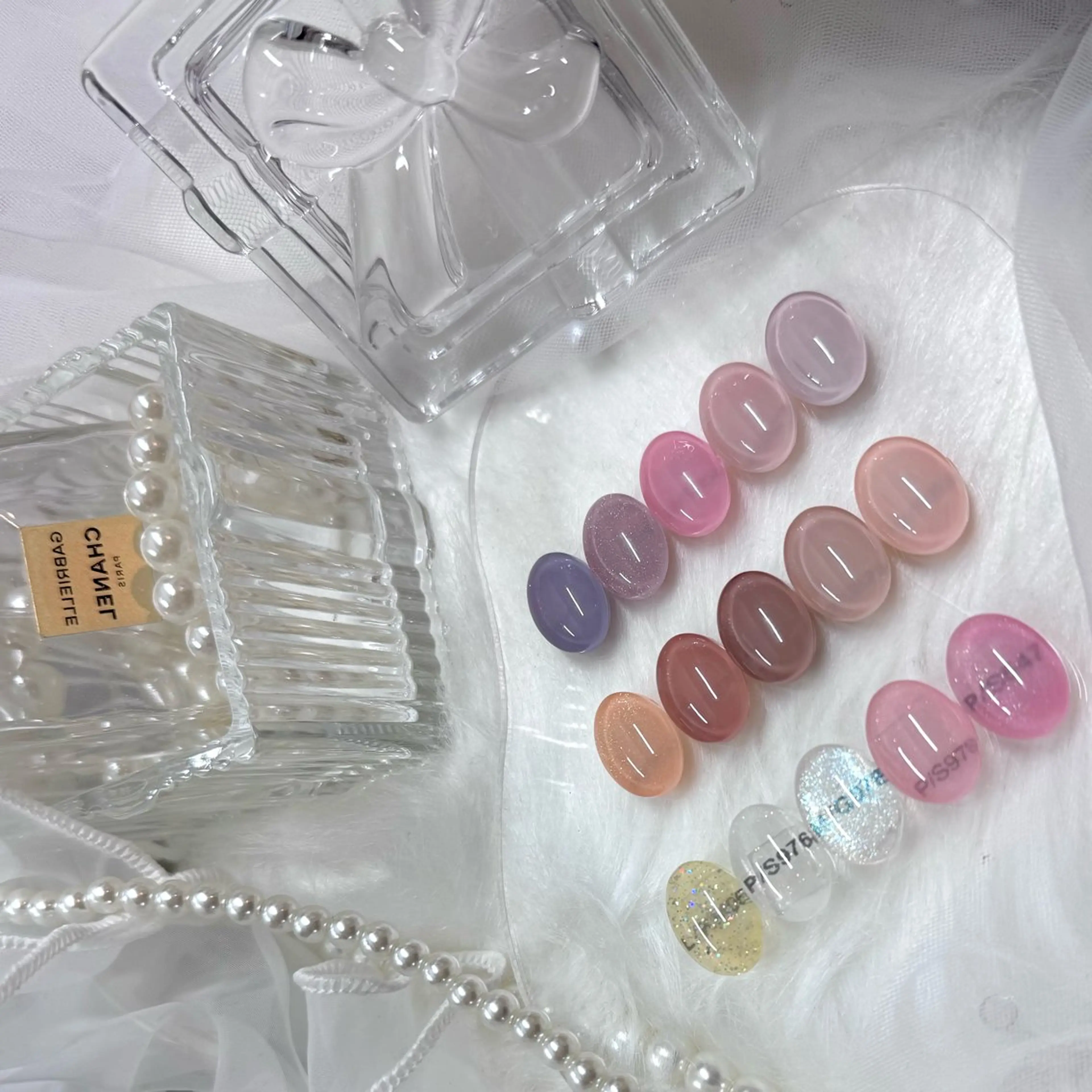 💗15色限定ワンカラー💗(オフなし)(甘皮ケア付き)オフィスネイルでも使えるちゅるちゅるネイル💅🏻✨️の写真