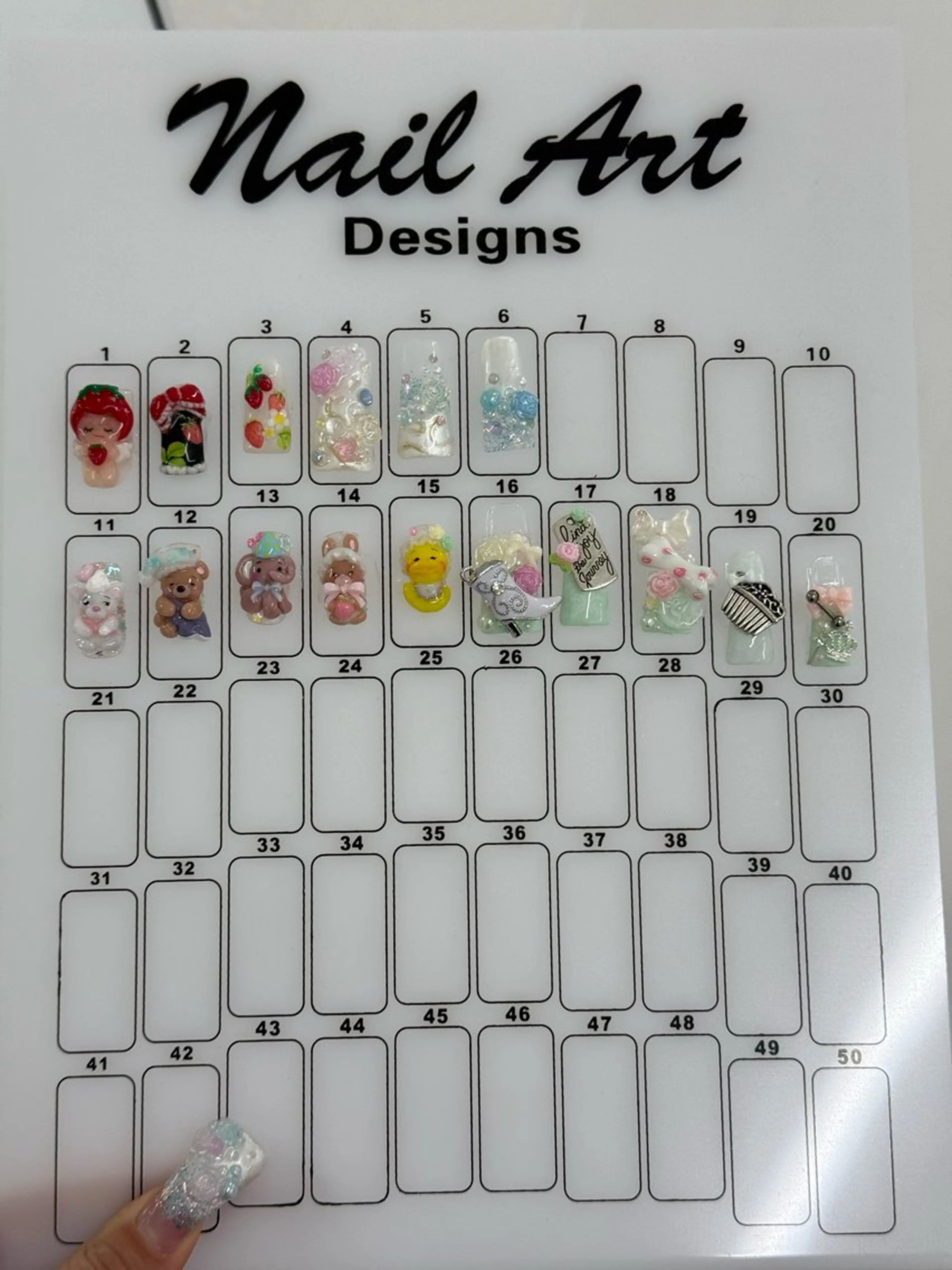 ネイル Noeme nail&eyebrow所属・Noeme. junoのネイルデザイン