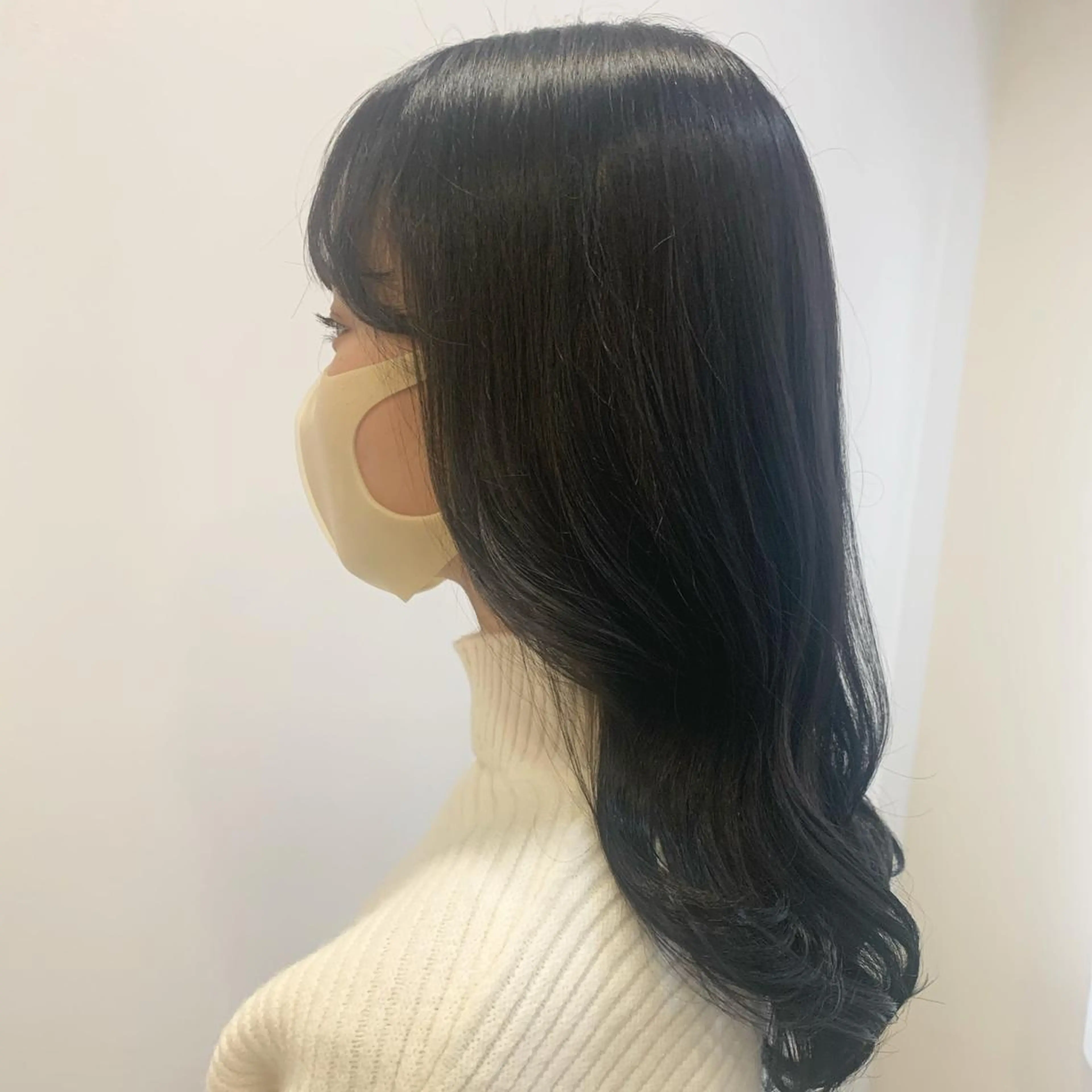 ロング カラー 黒髪 ブルーカラー ブルーブラック ヨシンモリ 韓国風ヘア 韓国🇰🇷髪質改善 Chisaki치사키のヘアスタイル