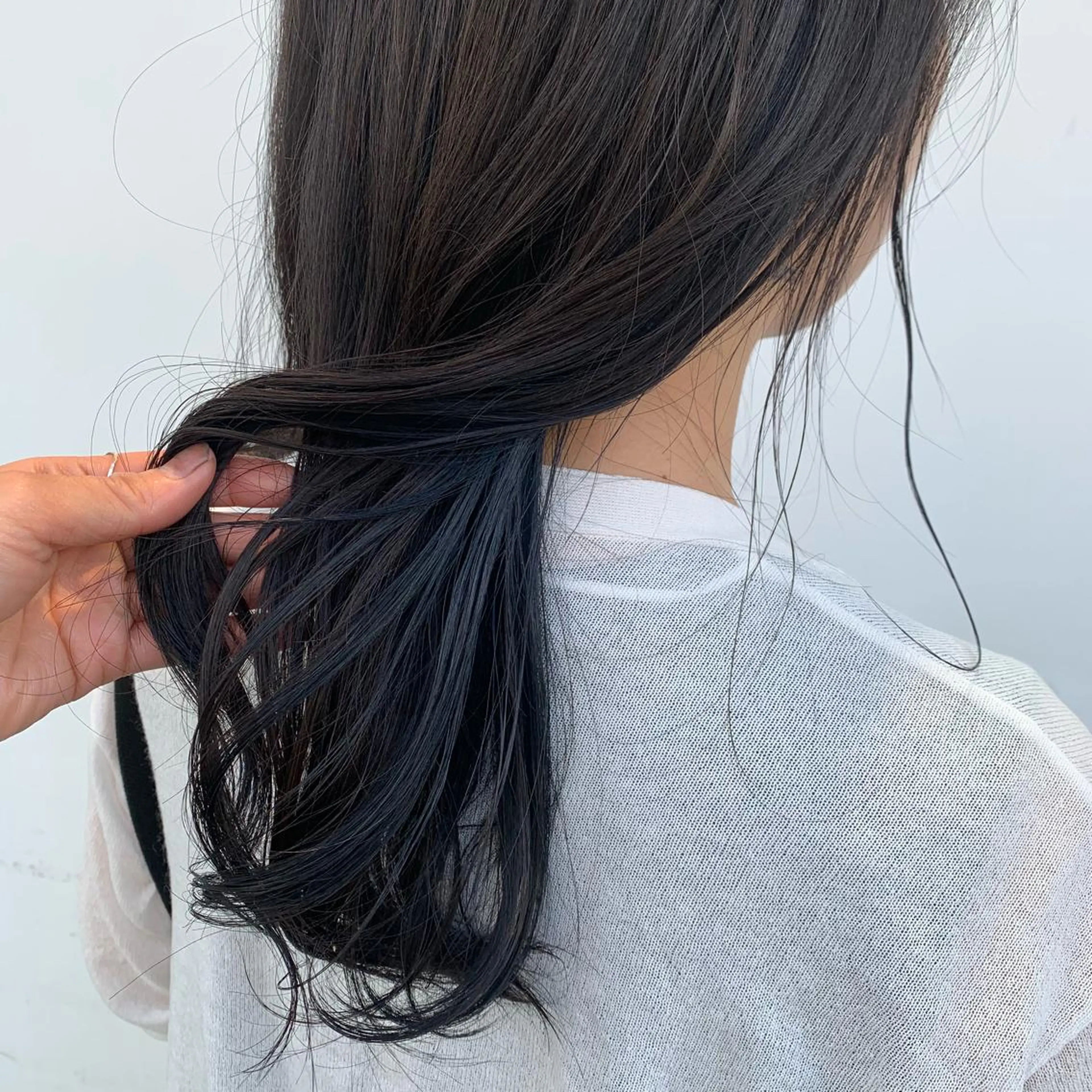 ロング カラー RINA🧤 デザインとボブのヘアスタイル