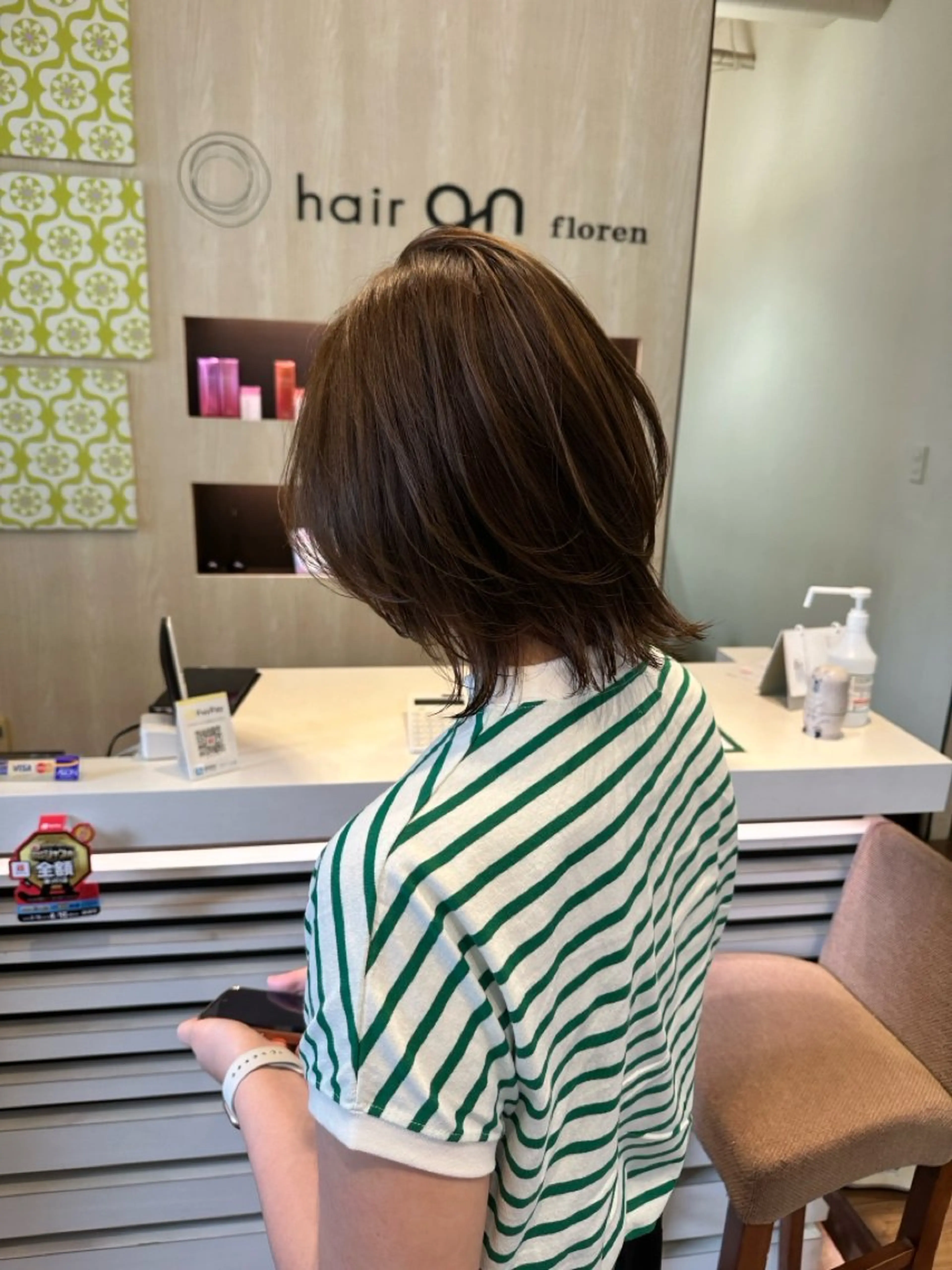 ミディアム カット ヘアカラー フローレン KANAKOのヘアスタイル