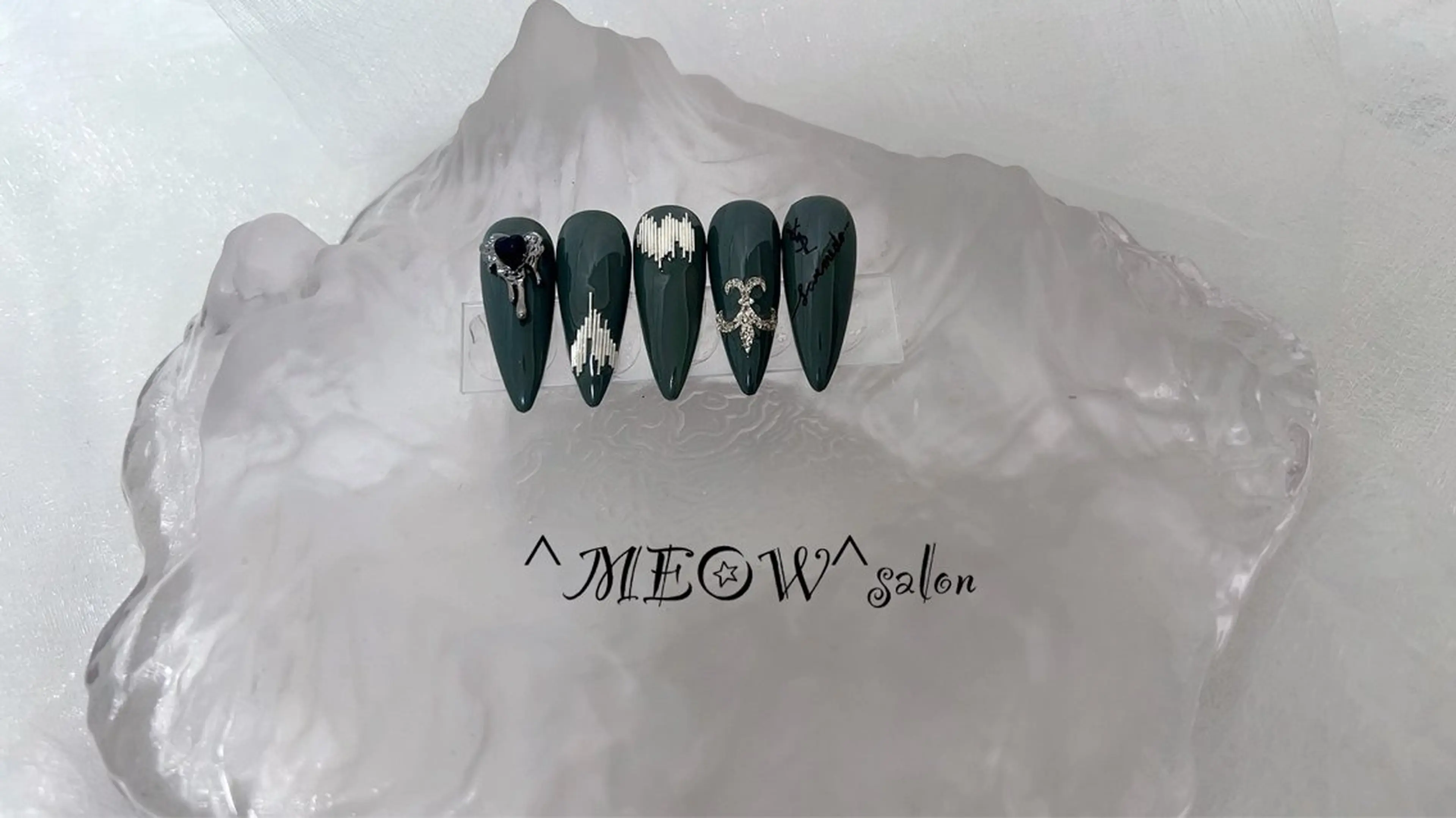 ネイル ^MEOW^ salonのネイルデザイン