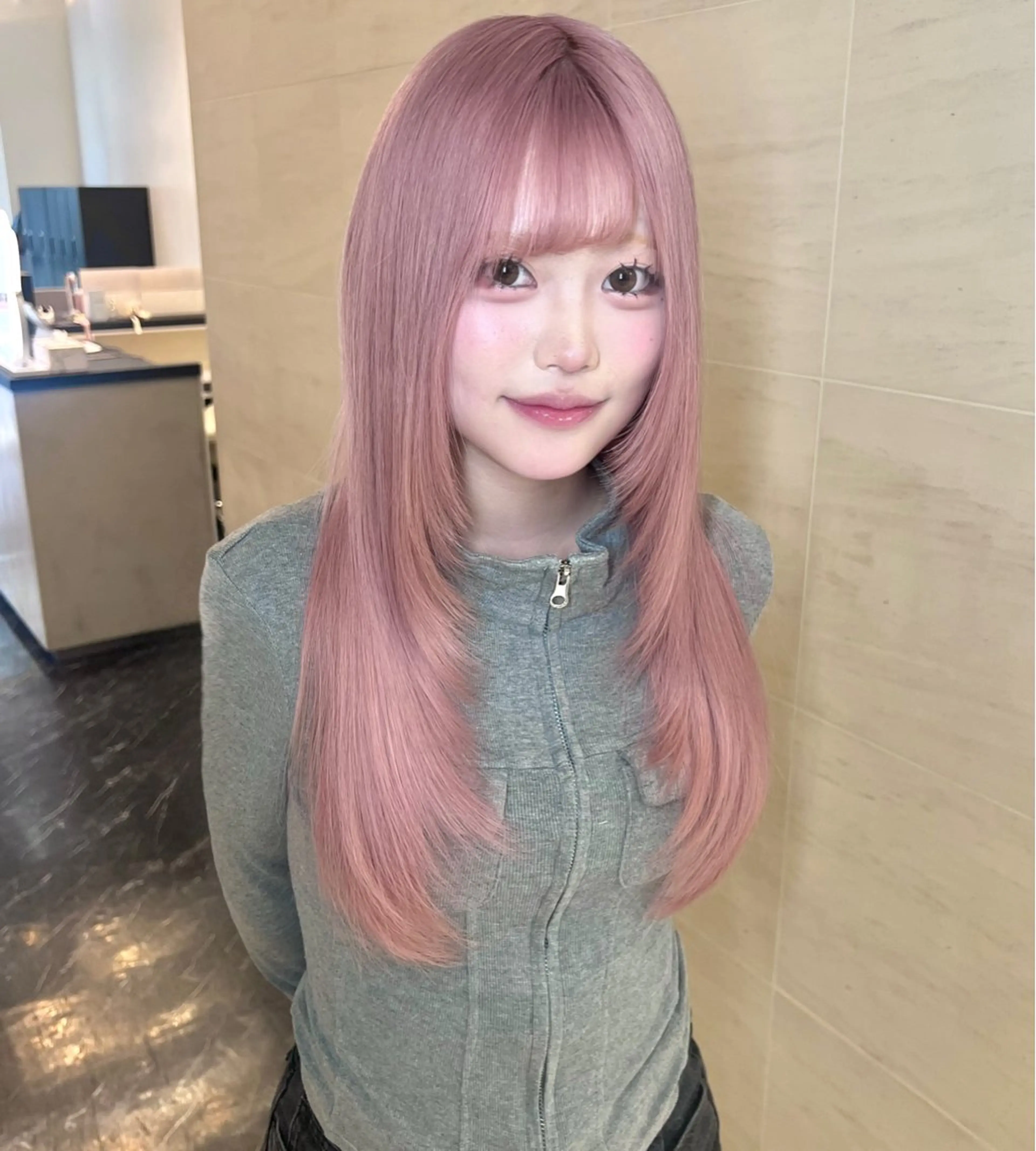 ロング ナナ♡レイヤーカット ♡似合わせカラーのヘアスタイル