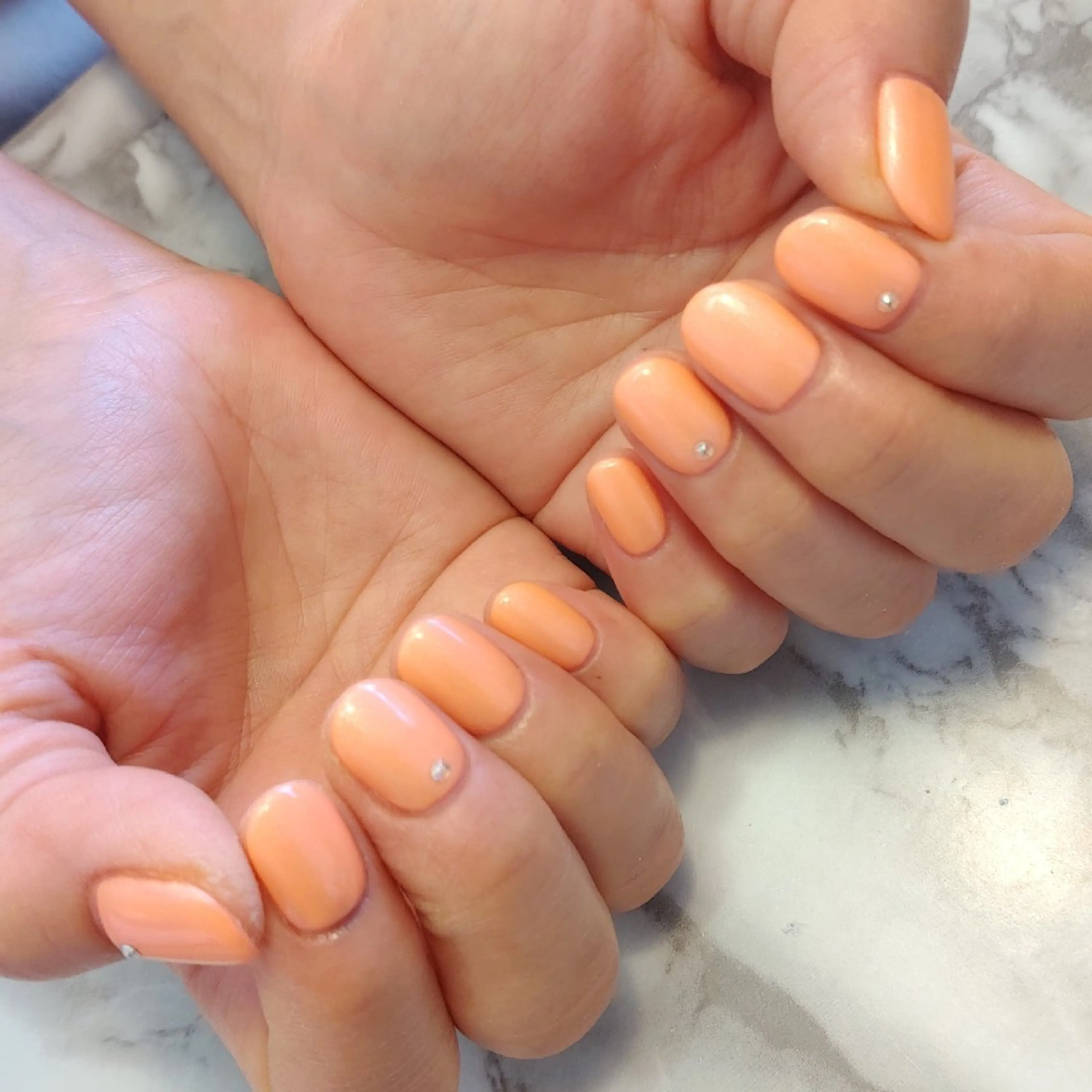 ネイル ワンカラーネイル ジェヌインネイル 河内のネイルデザイン