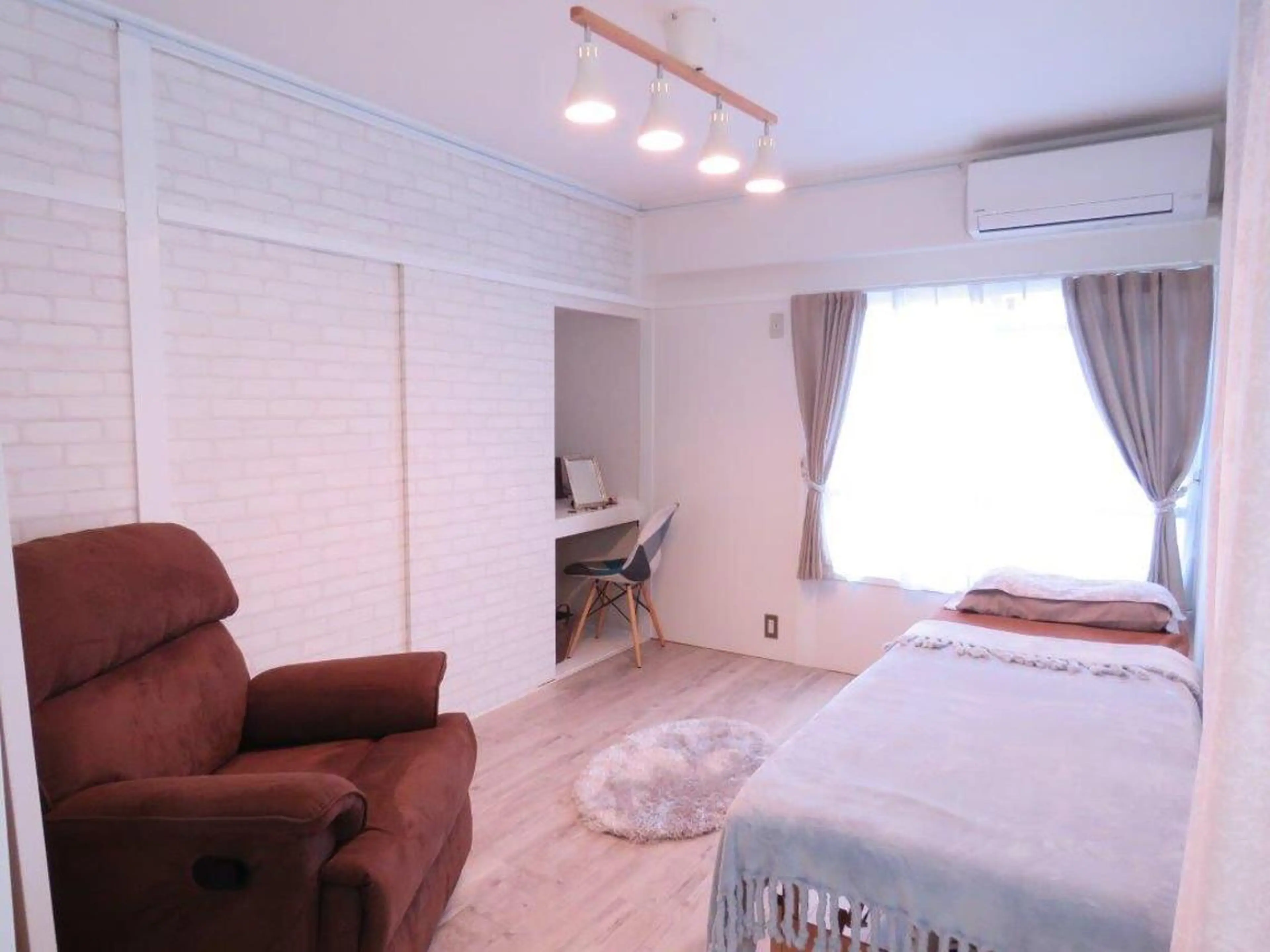 マツエク・マツパ Lacl'e hitomiの眉毛・アイブロウイメージ