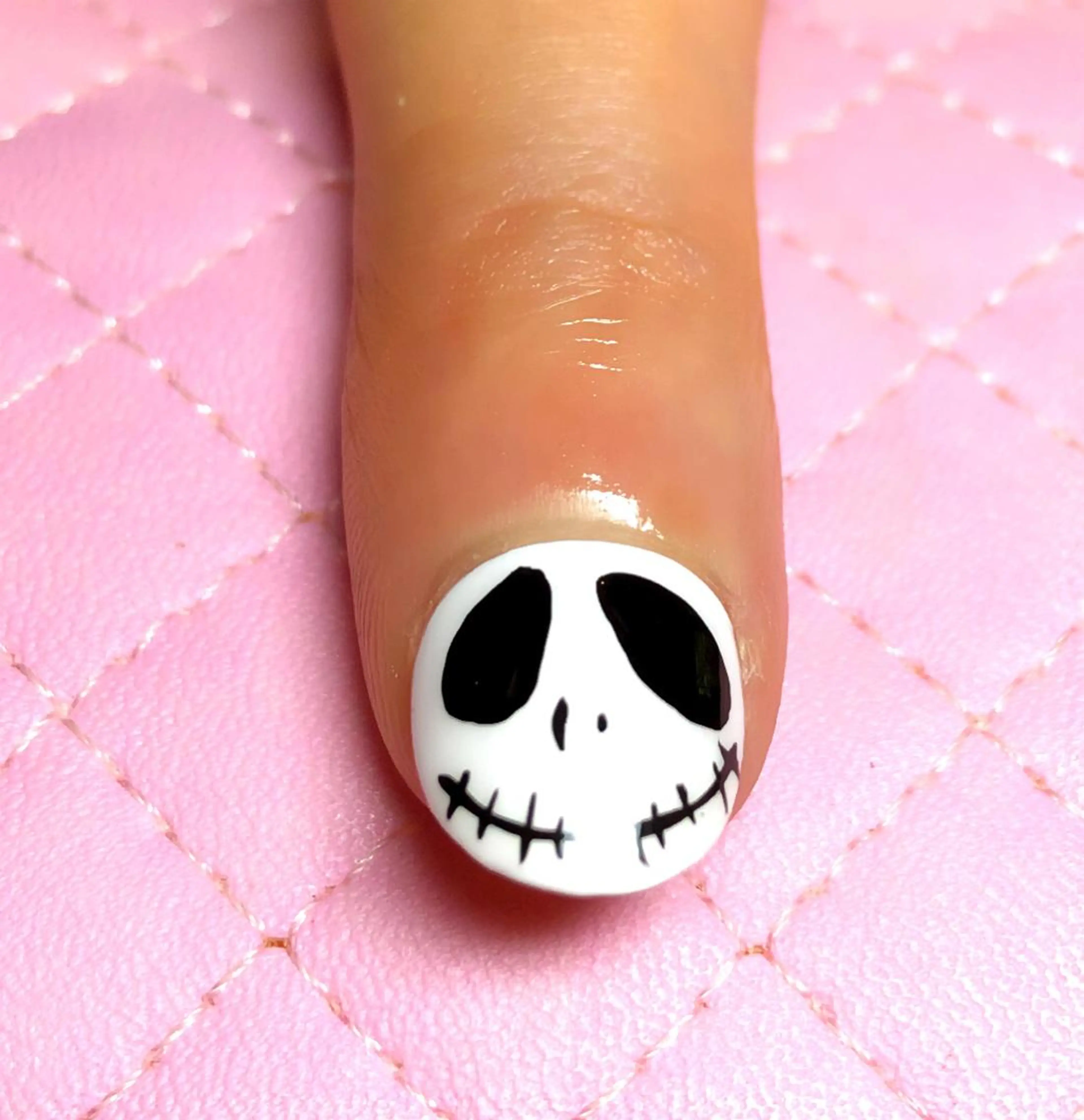 ネイル Li'leaNail AINAのネイルデザイン