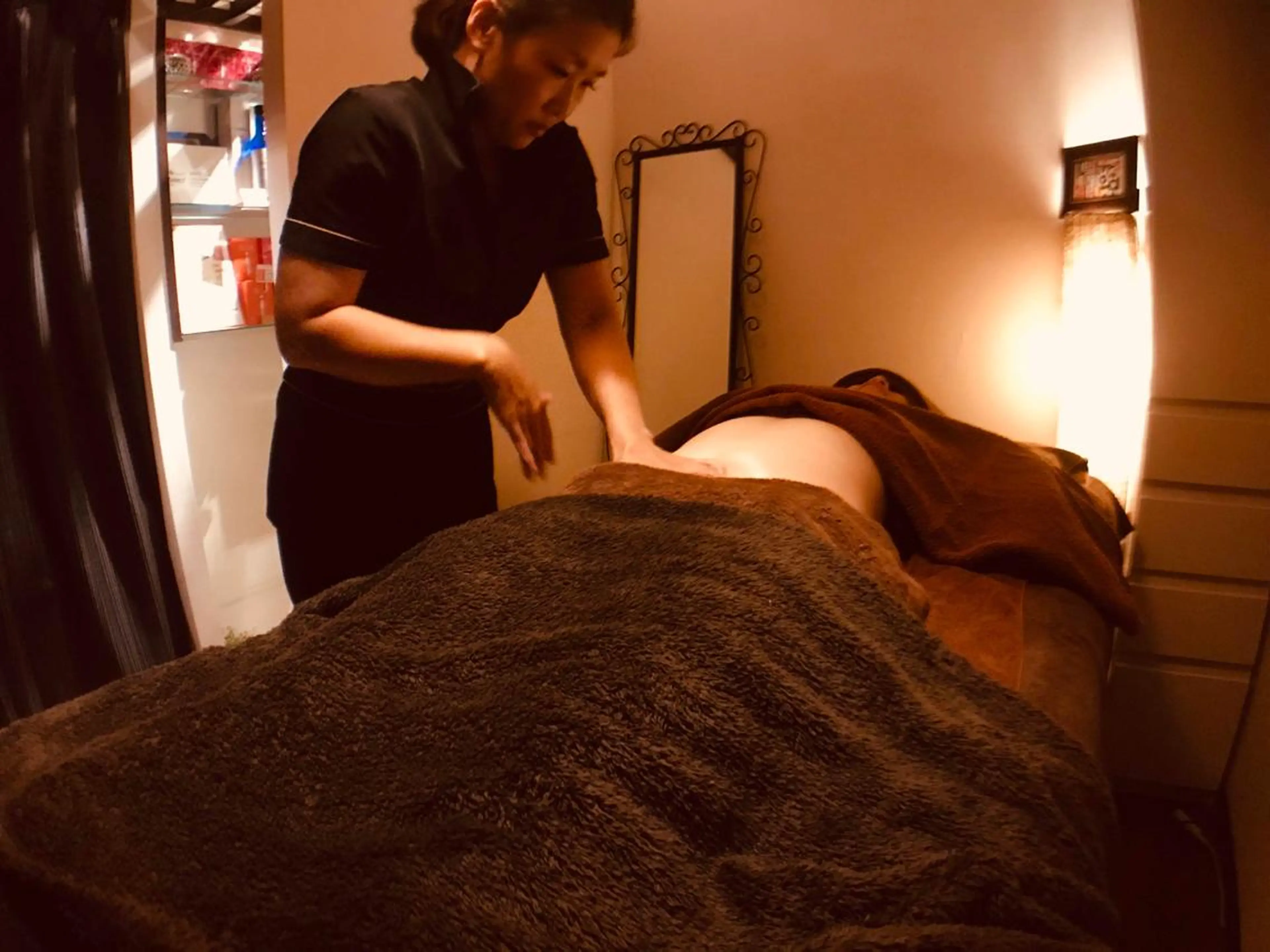 腸もみ痩身美肌エステ 🌈CHARIS銀座のエステ・リラクイメージ