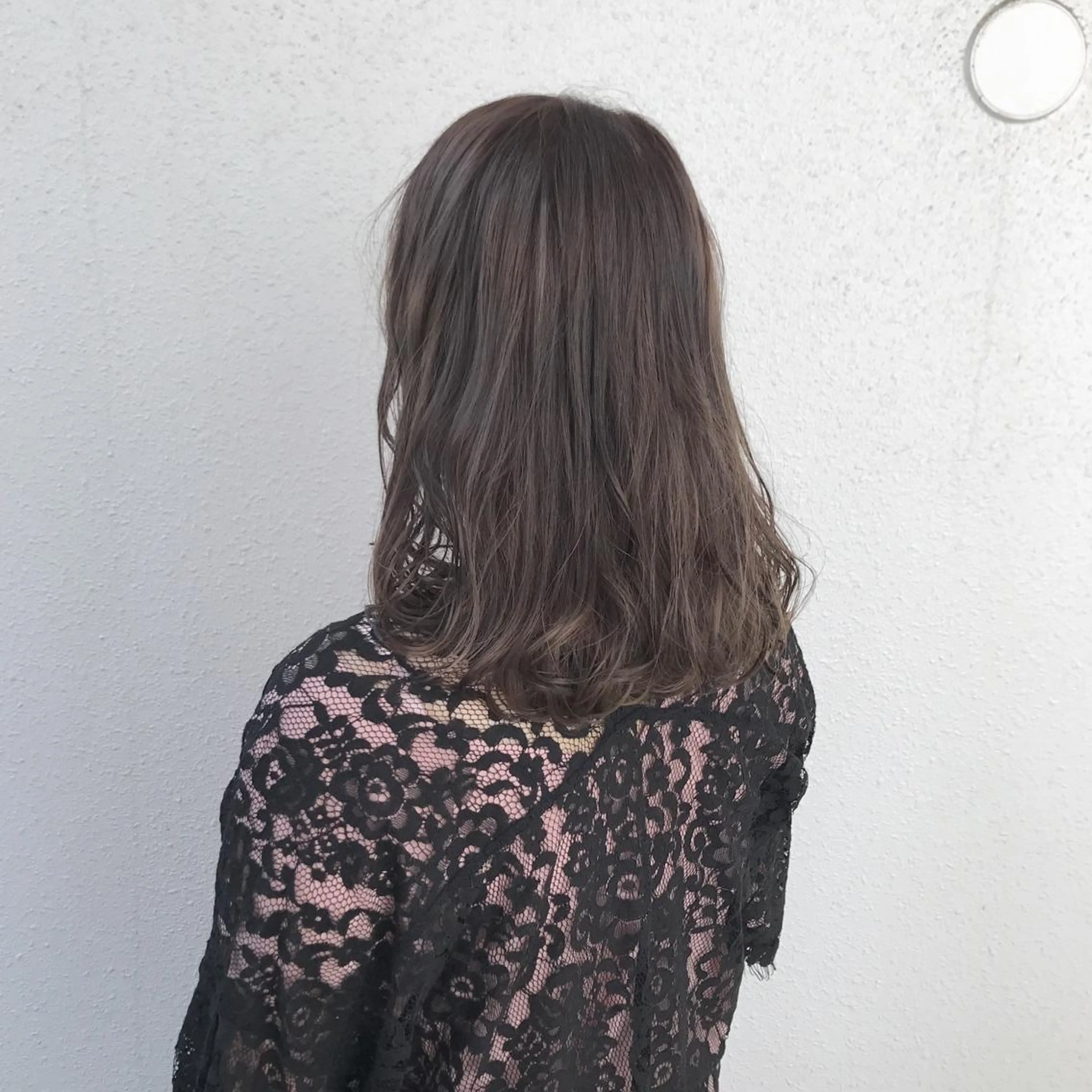 ミディアム カラー ダブルカラー シルバー インナーカラー/天神 ブリーチ/吉田のヘアスタイル