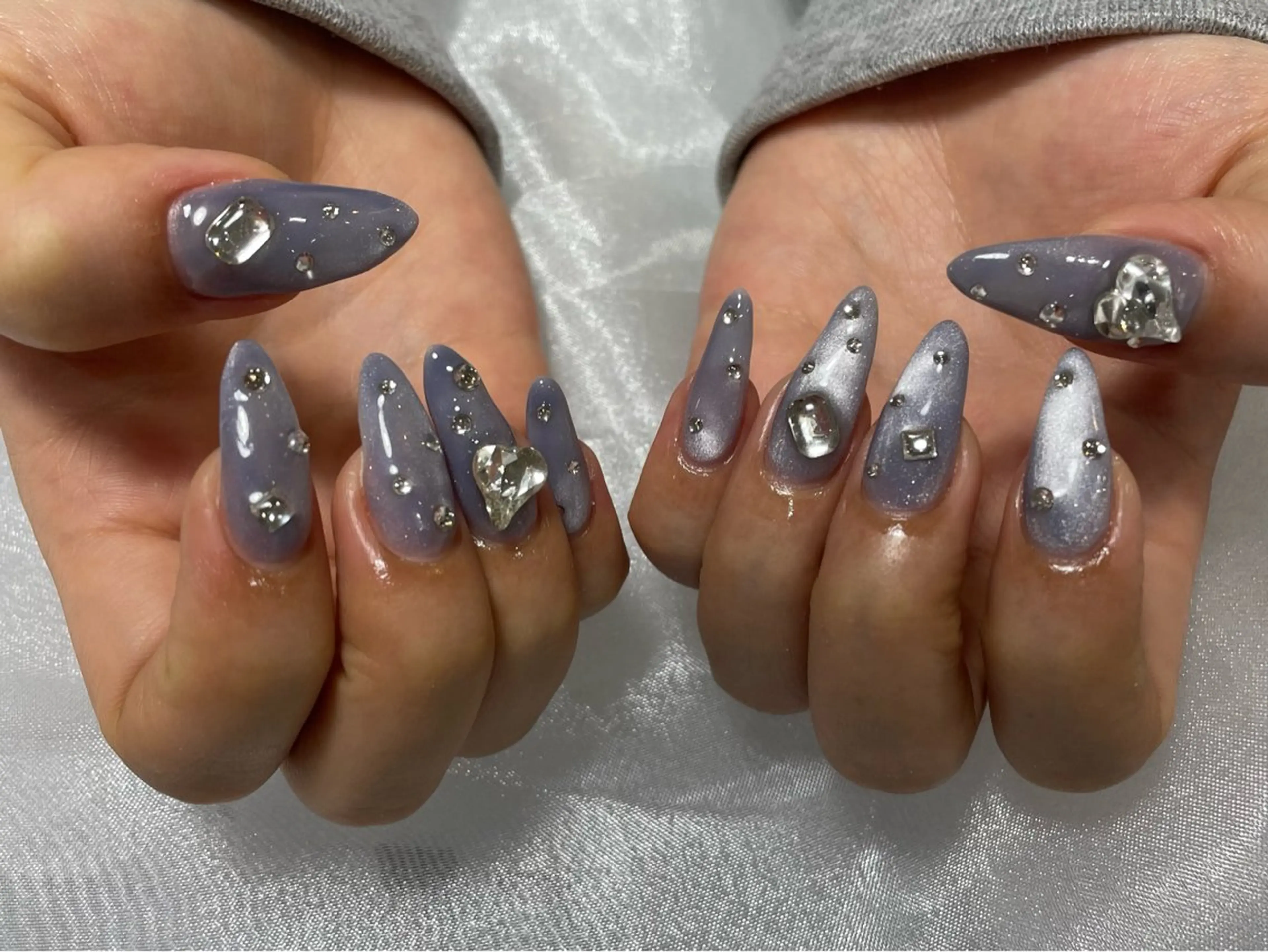 ネイル マグネットネイル ハンドネイル ハンドケア amiLe 🎀yuunaのネイルデザイン