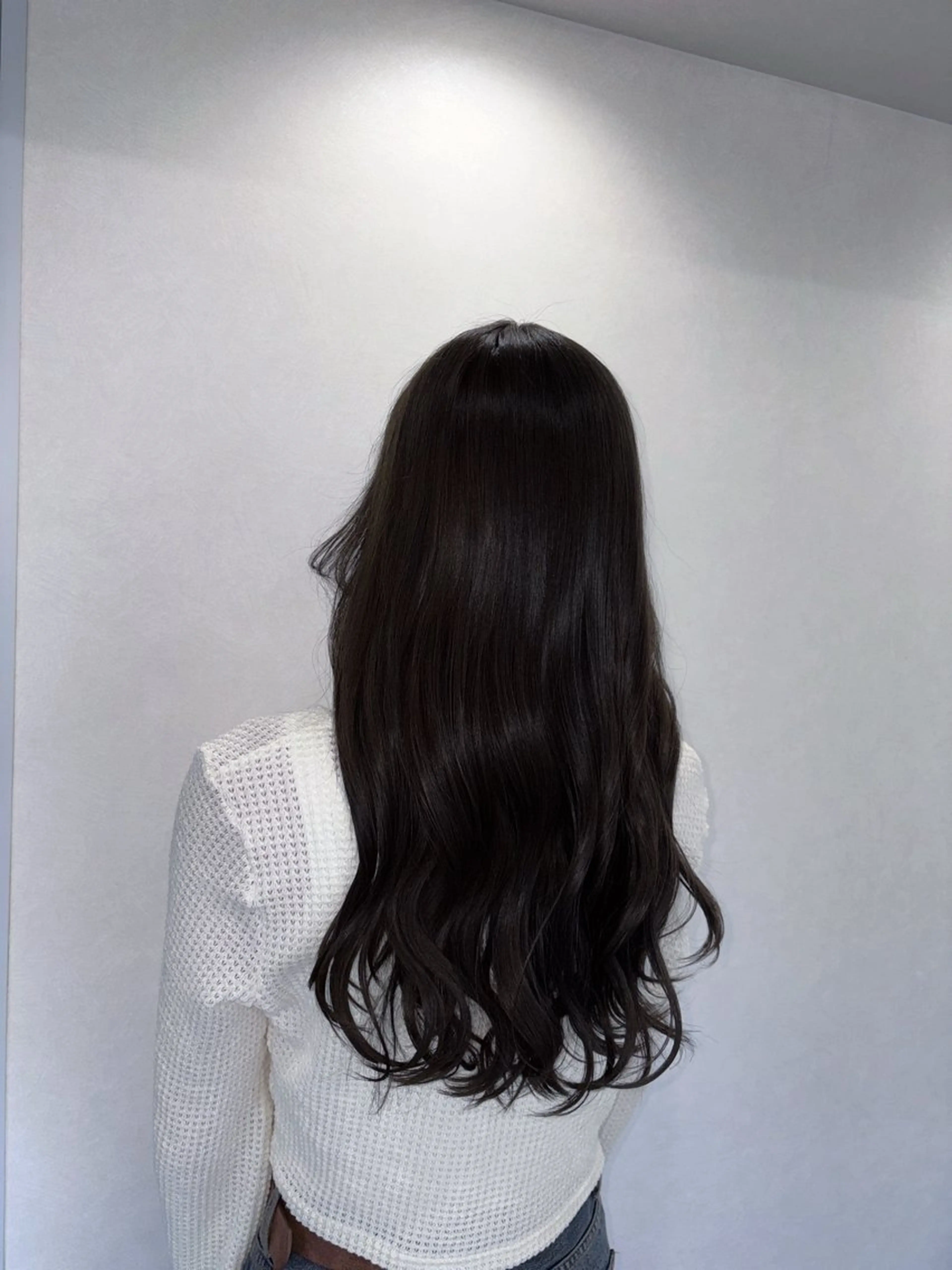 ロング カラー 透明感カラー グレージュ オリーブグレージュ オリーブグレー ヘアカラー トリートメント sweep 綾奈のヘアスタイル