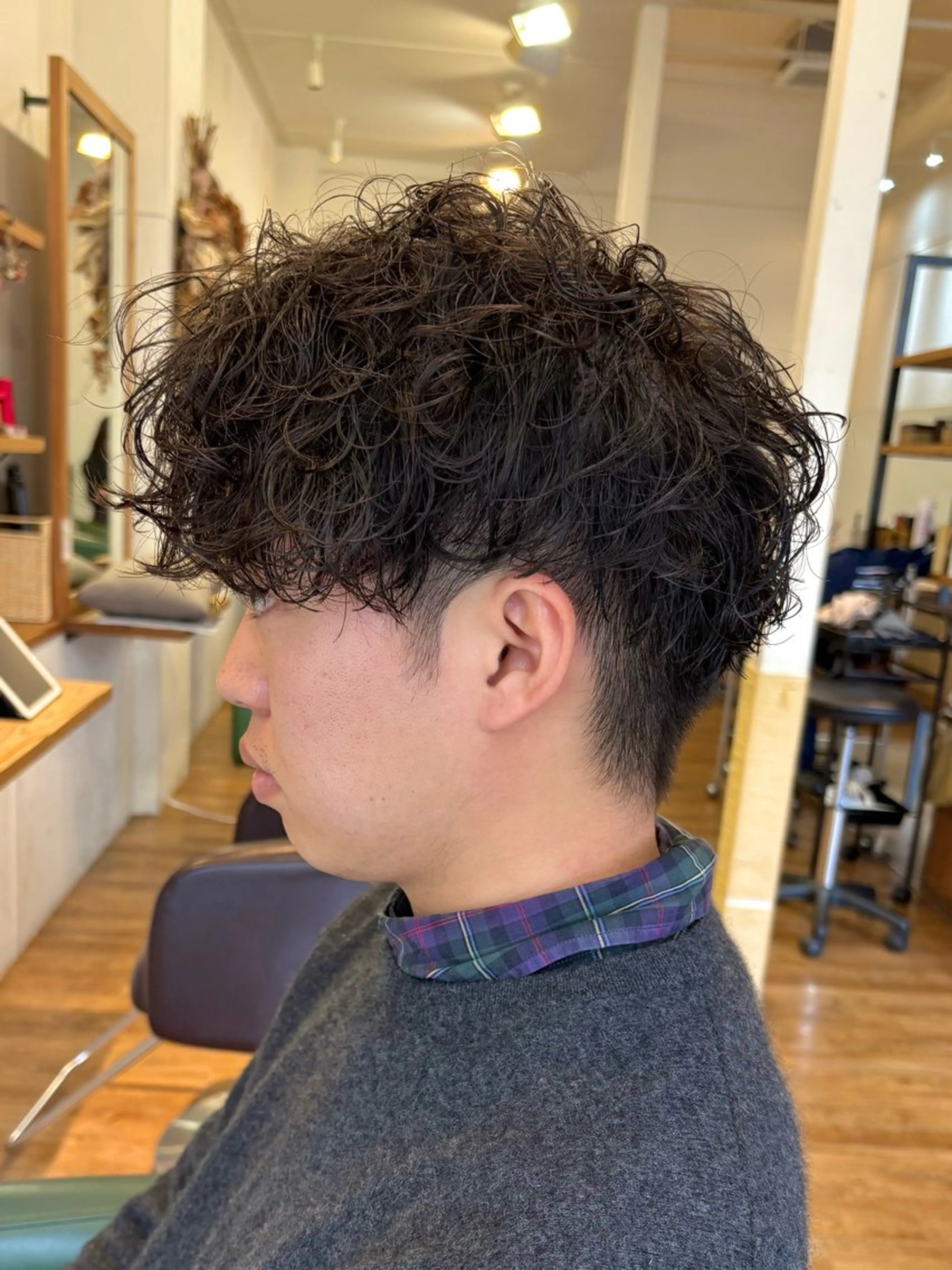 パーマ メンズ メンズパーマ 波巻きパーマ カット パーマ 西村 恵祐のヘアスタイル
