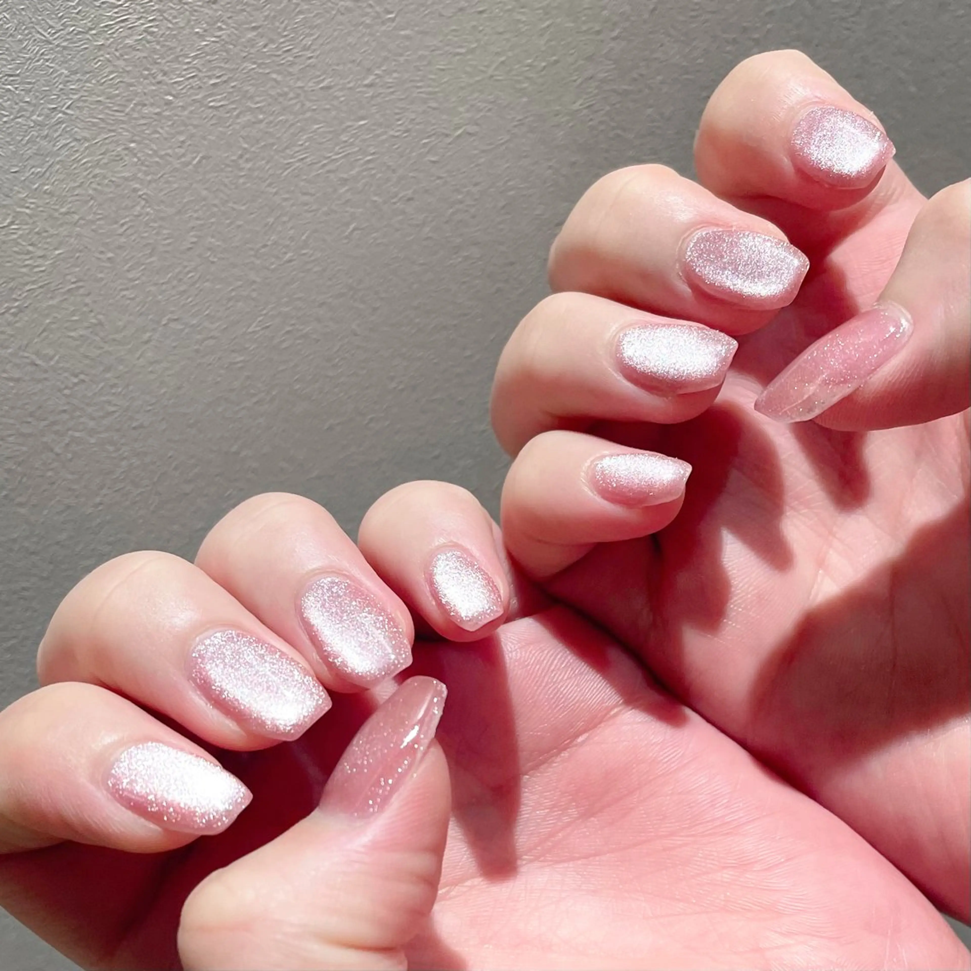 ネイル Nailsalon Repos.所属・Rika🌼 シンプル•マグネットのネイルデザイン