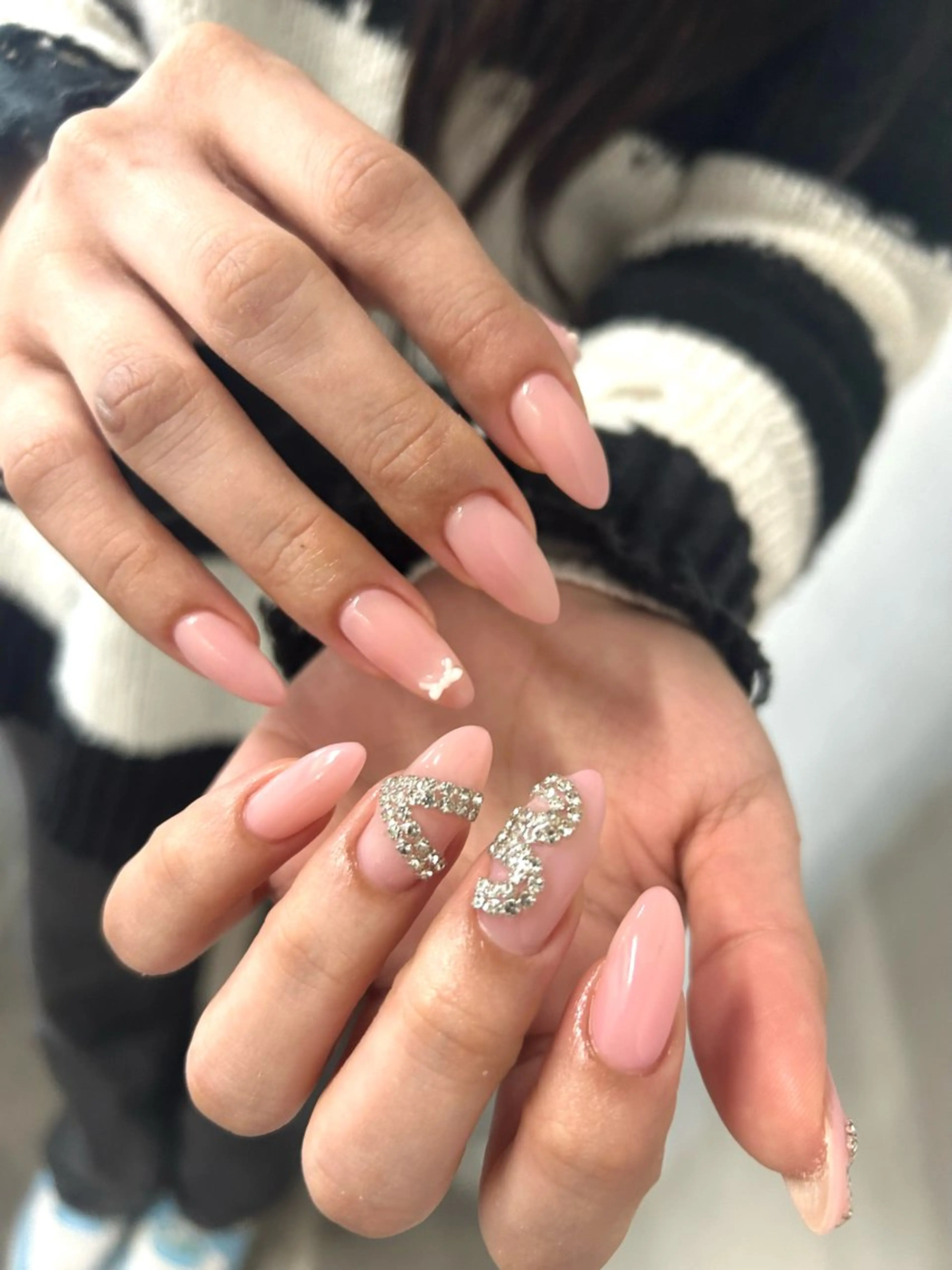 ネイル リボン 木戸 有佐のネイルデザイン