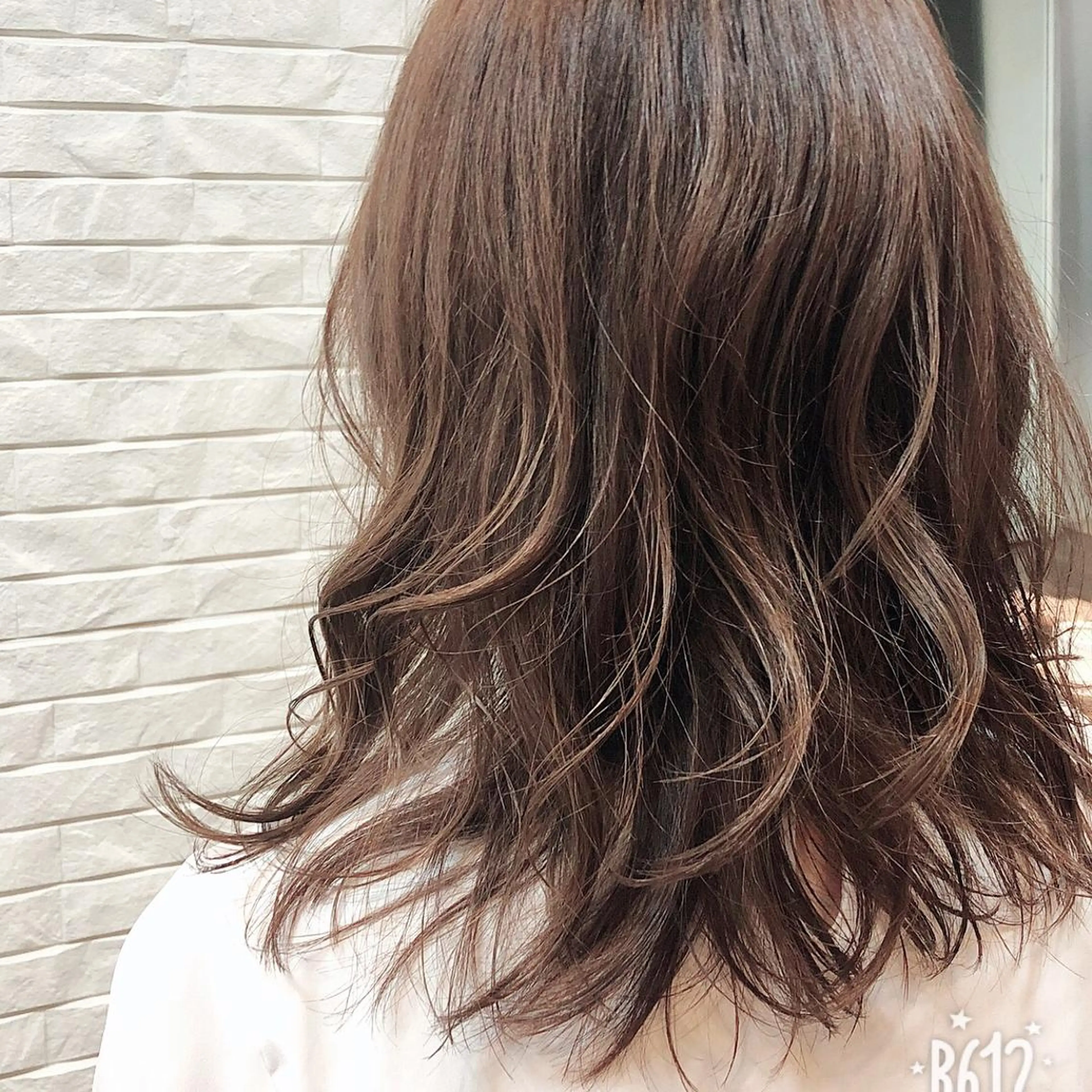 セミロング カラー 伊藤 さやかのヘアスタイル