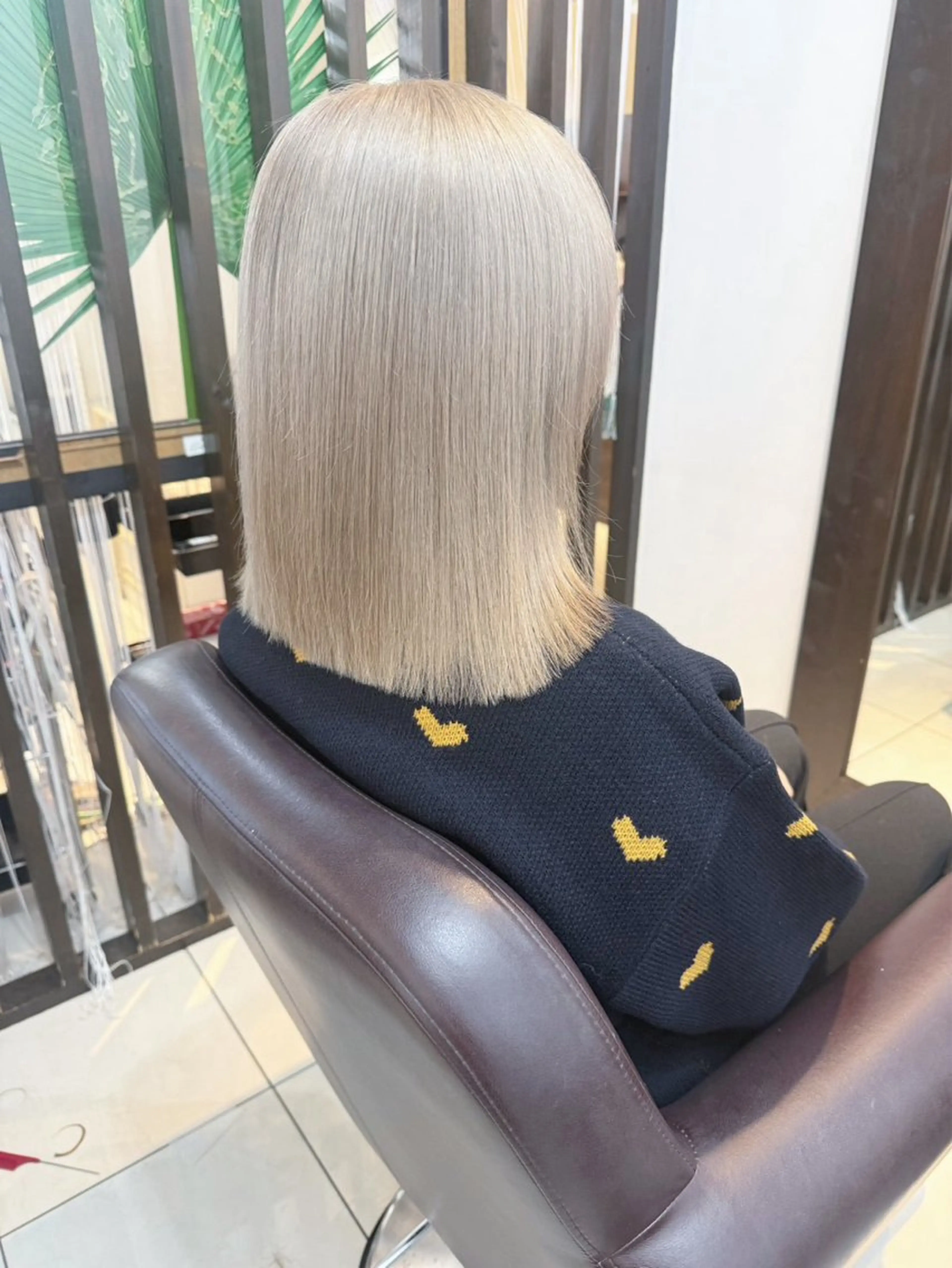 ミディアム ヘアカラー ブリーチ透明感カラー /レイヤー👗しずかのヘアスタイル