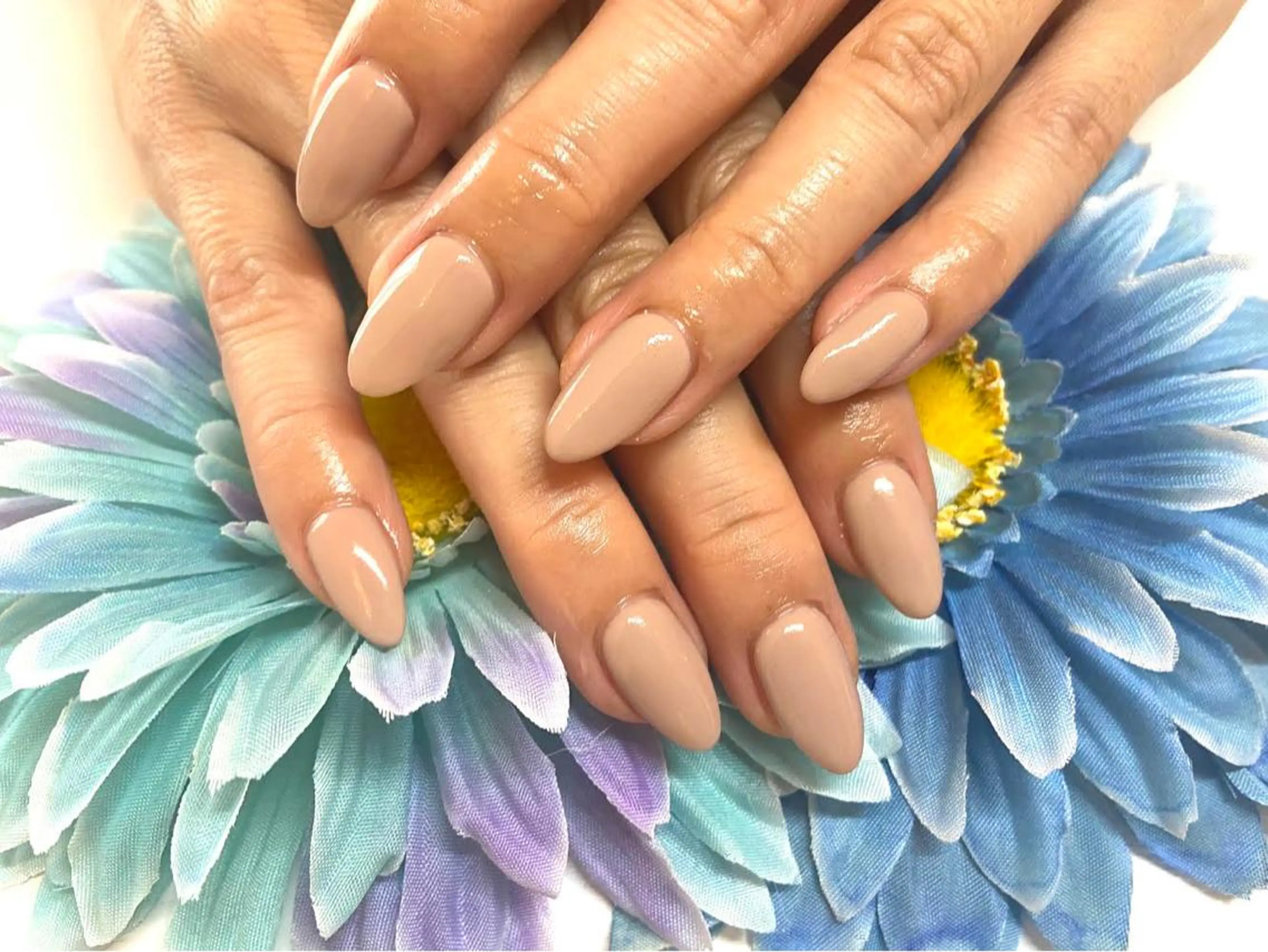 ネイル ワンカラーネイル Lioness 心斎橋店のエステ・リラクイメージ