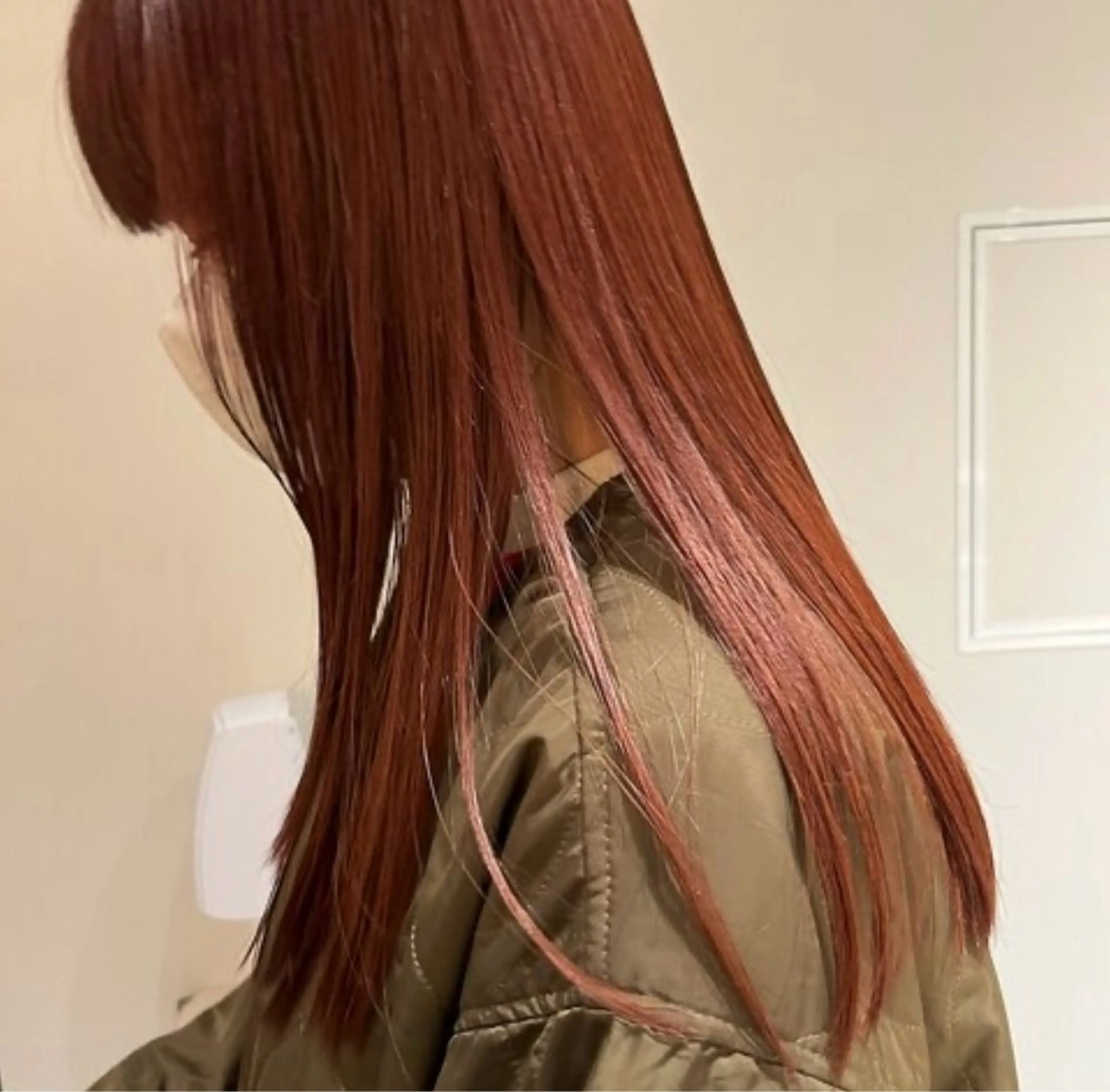 カラー ブラウンカラー オレンジ オレンジブラウン 村田 茉優のヘアスタイル