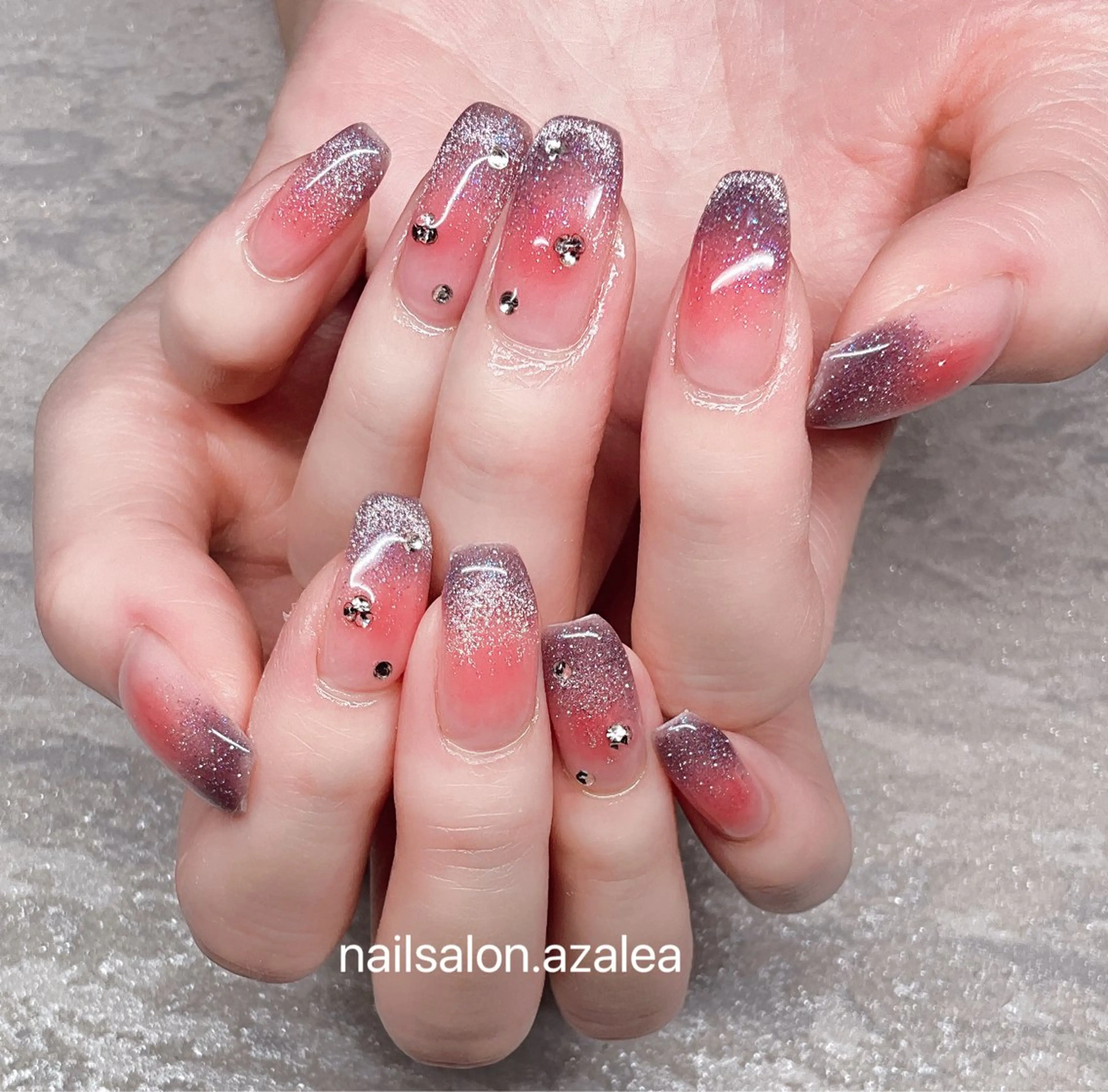 ネイル ハンドネイル R inのネイルデザイン