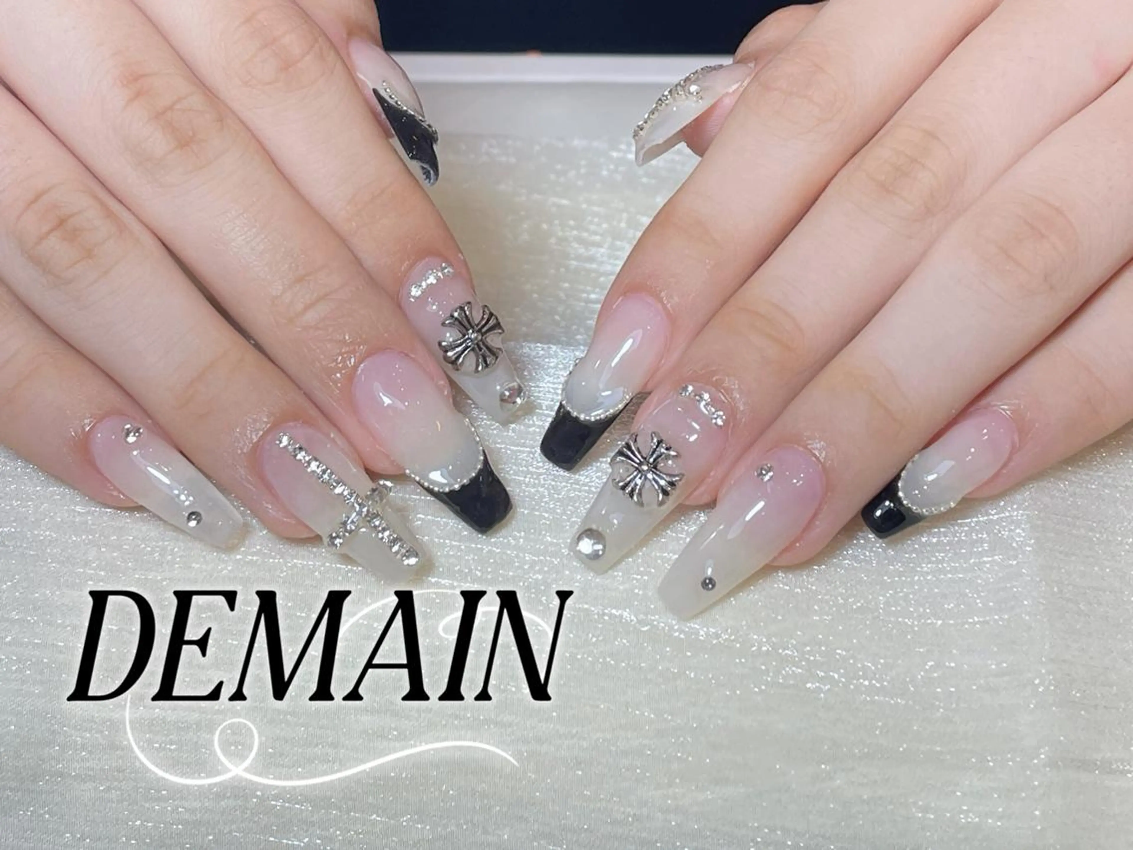 ネイル ハンドネイル ハンドケア Lumina _MIO研修のネイルデザイン