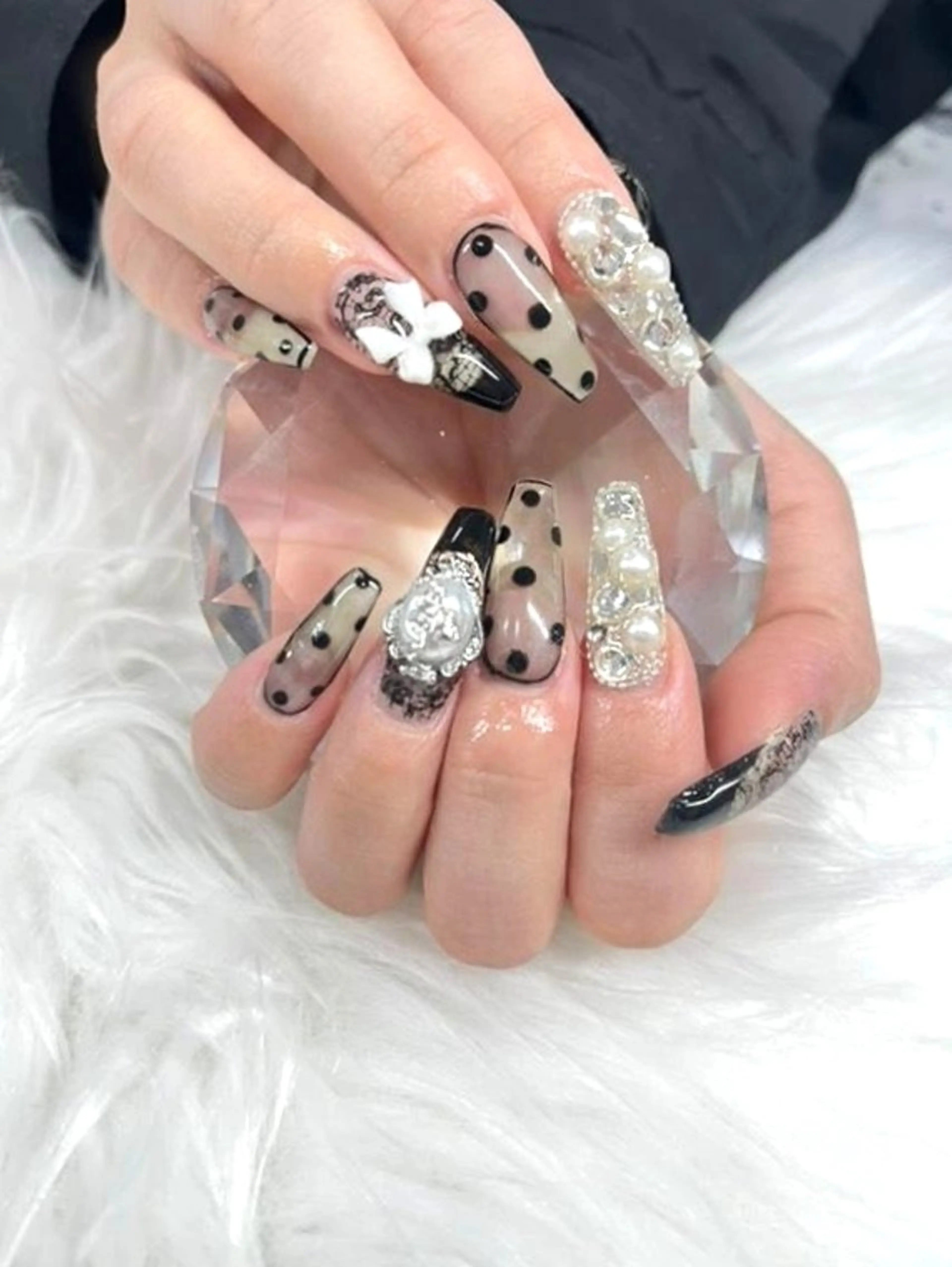 ネイル ハンドネイル 🌺chimu🌺 予約リクエスト可能☆のネイルデザイン