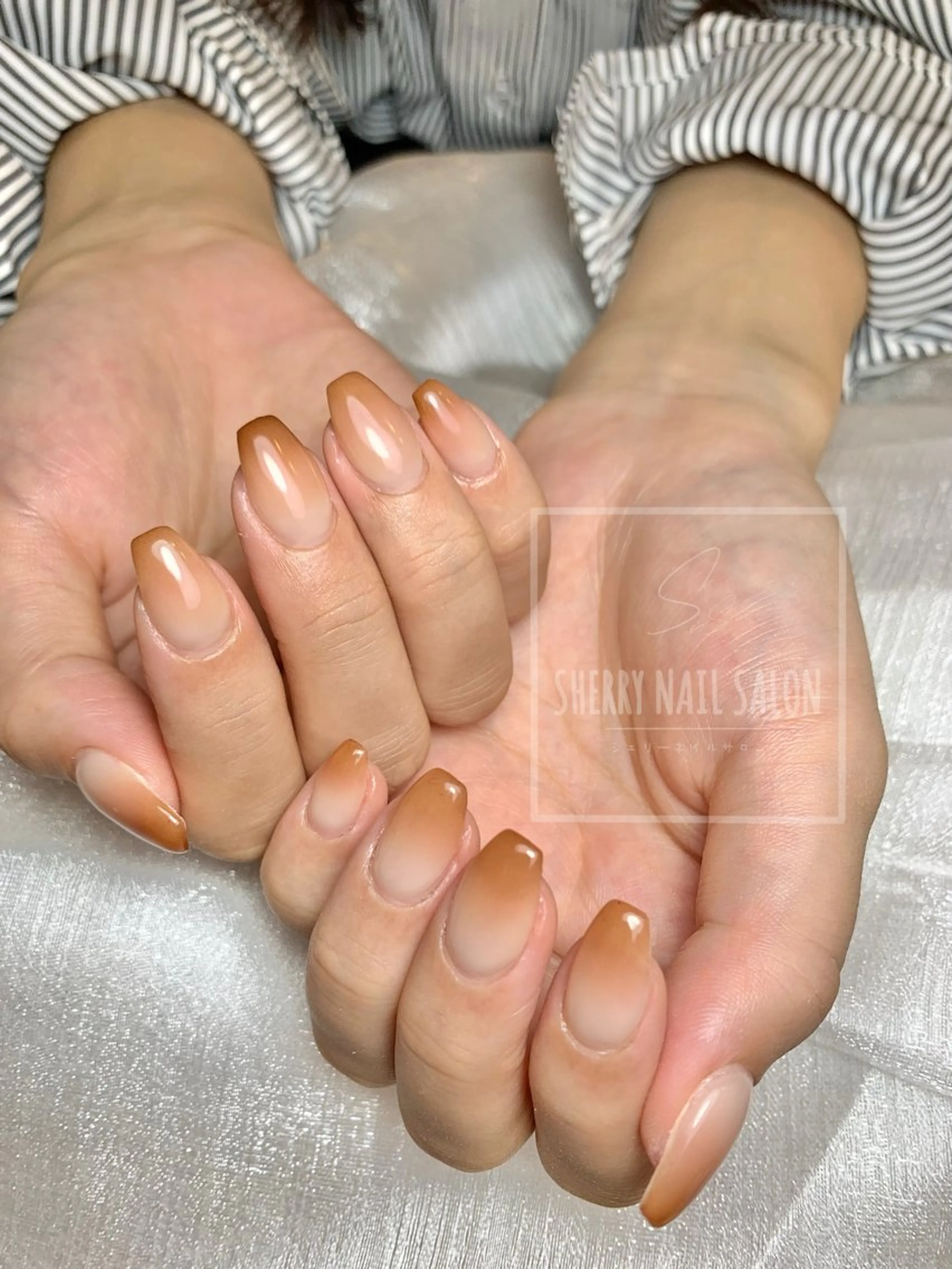 ネイル チークネイル フレンチネイル ジェルネイル グラデーション 氷ネイル・うるうるネイル 萌 自宅ネイルサロンのネイルデザイン