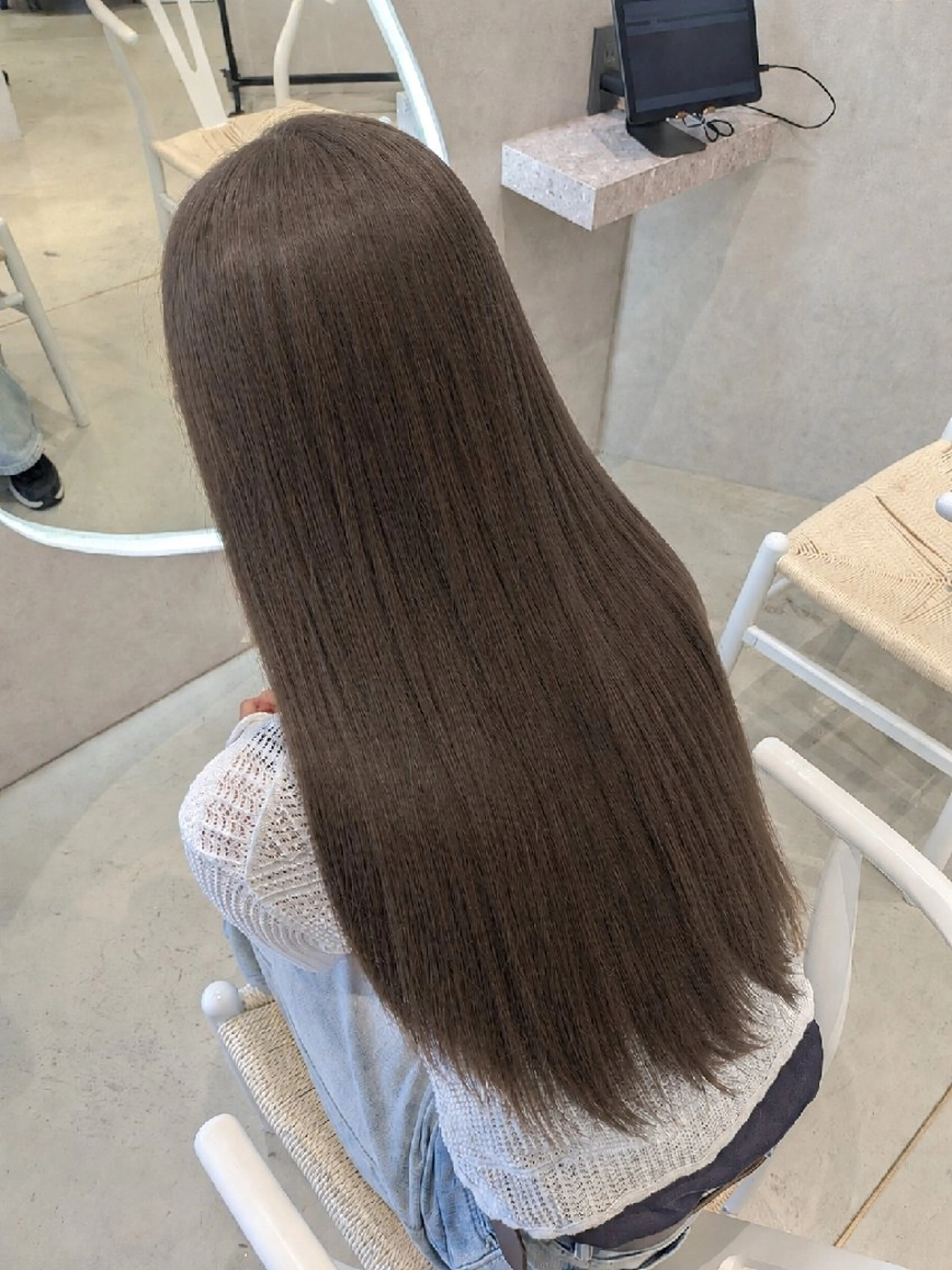 ロング カラー 古屋 美春のヘアスタイル