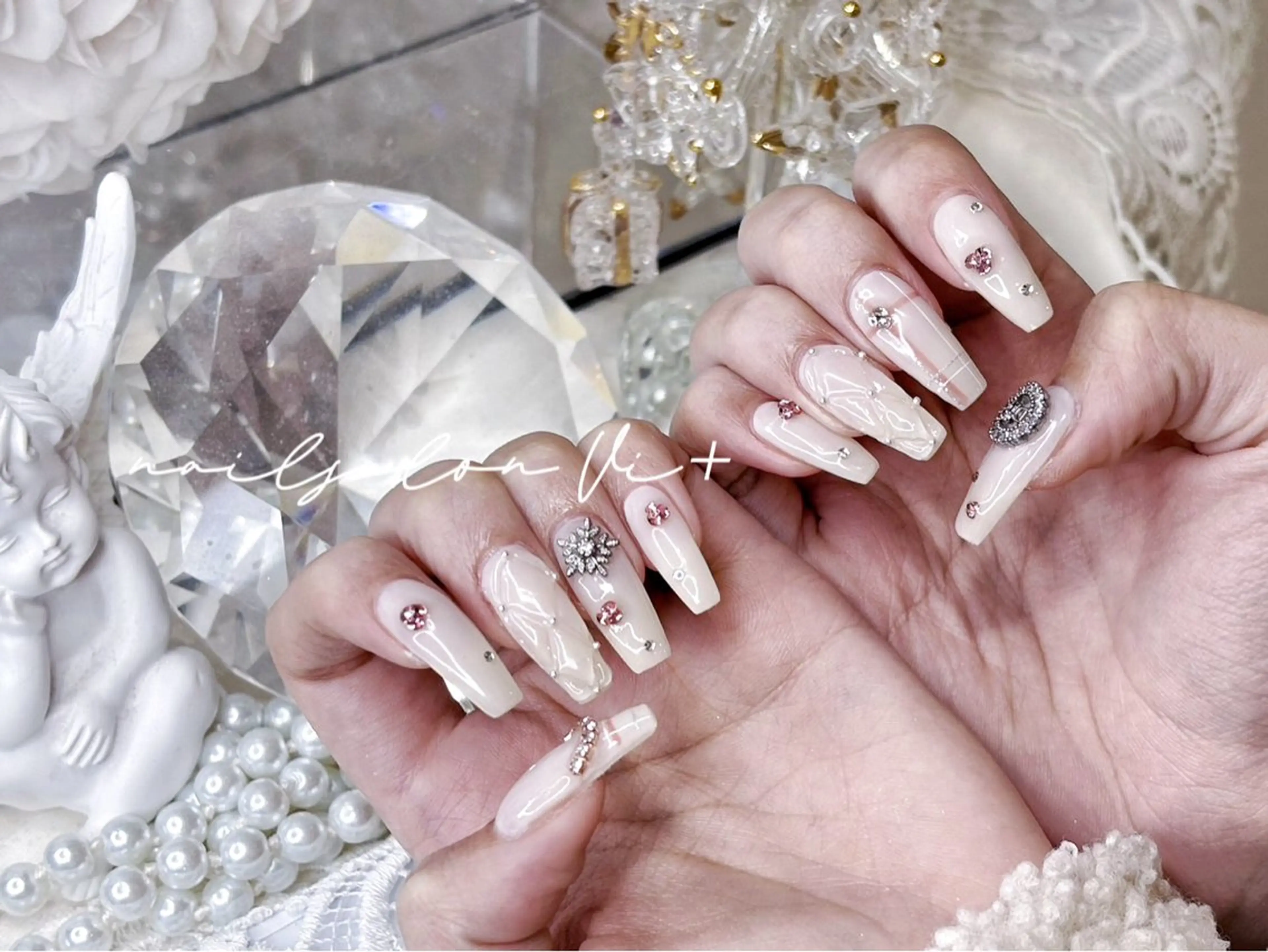 ネイル ハンドネイル ✨Nailsalon Vi+✨のネイルデザイン