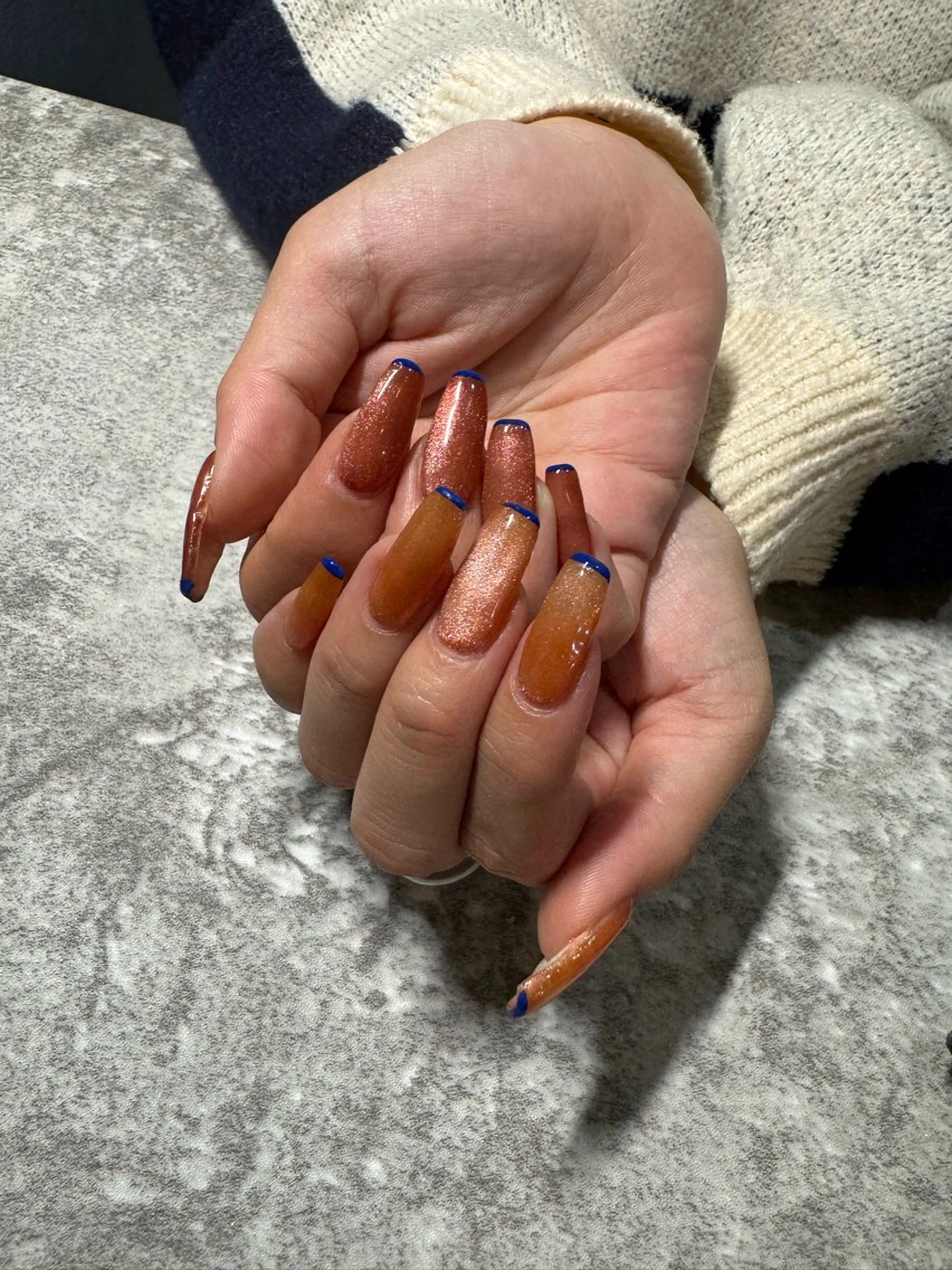 ネイル マグネットネイル ニュアンスネイル Mahiru ➰🎀🤍のネイルデザイン