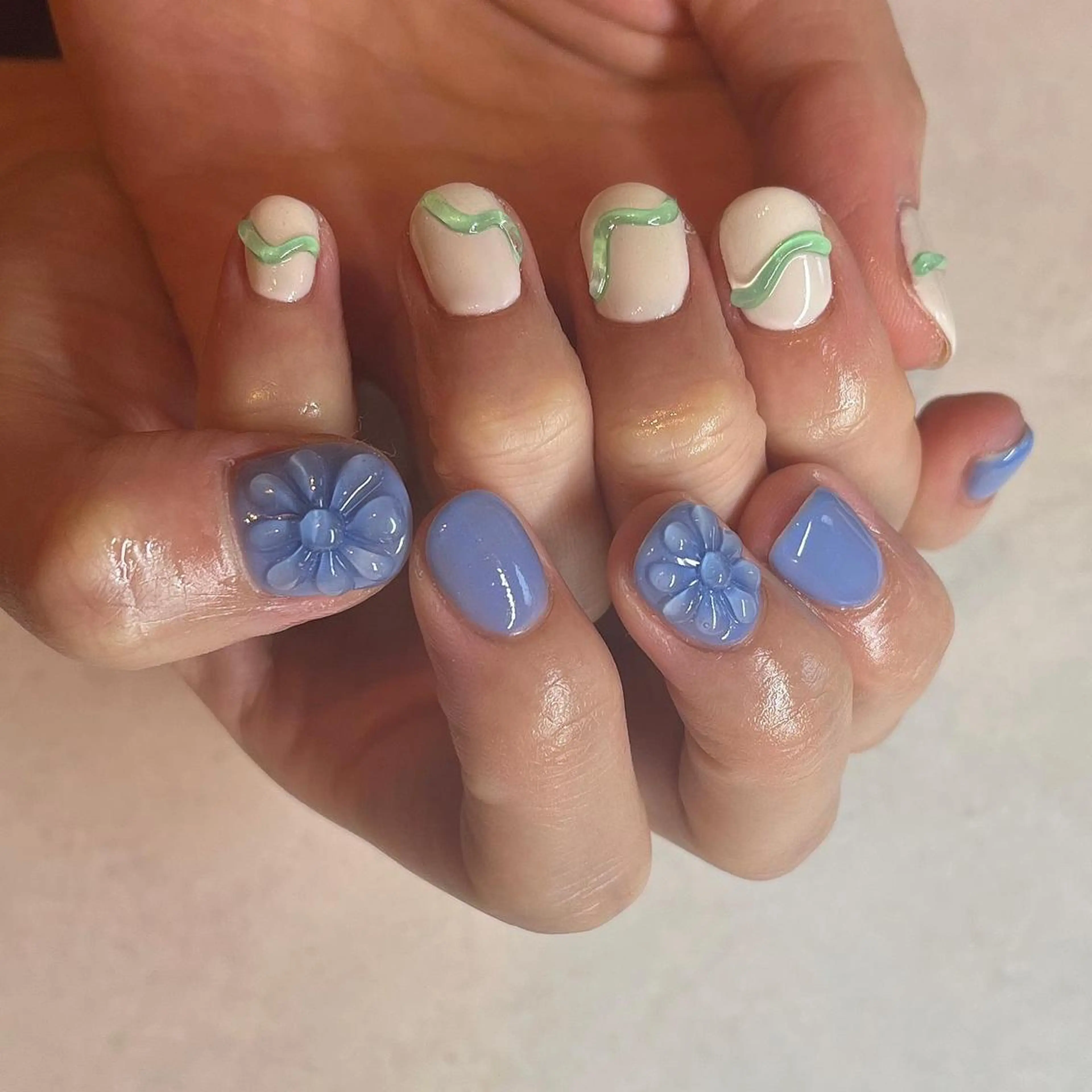 ネイル ぷっくりネイル フリーランス¨̮⃝ ネイリストOKADAのネイルデザイン