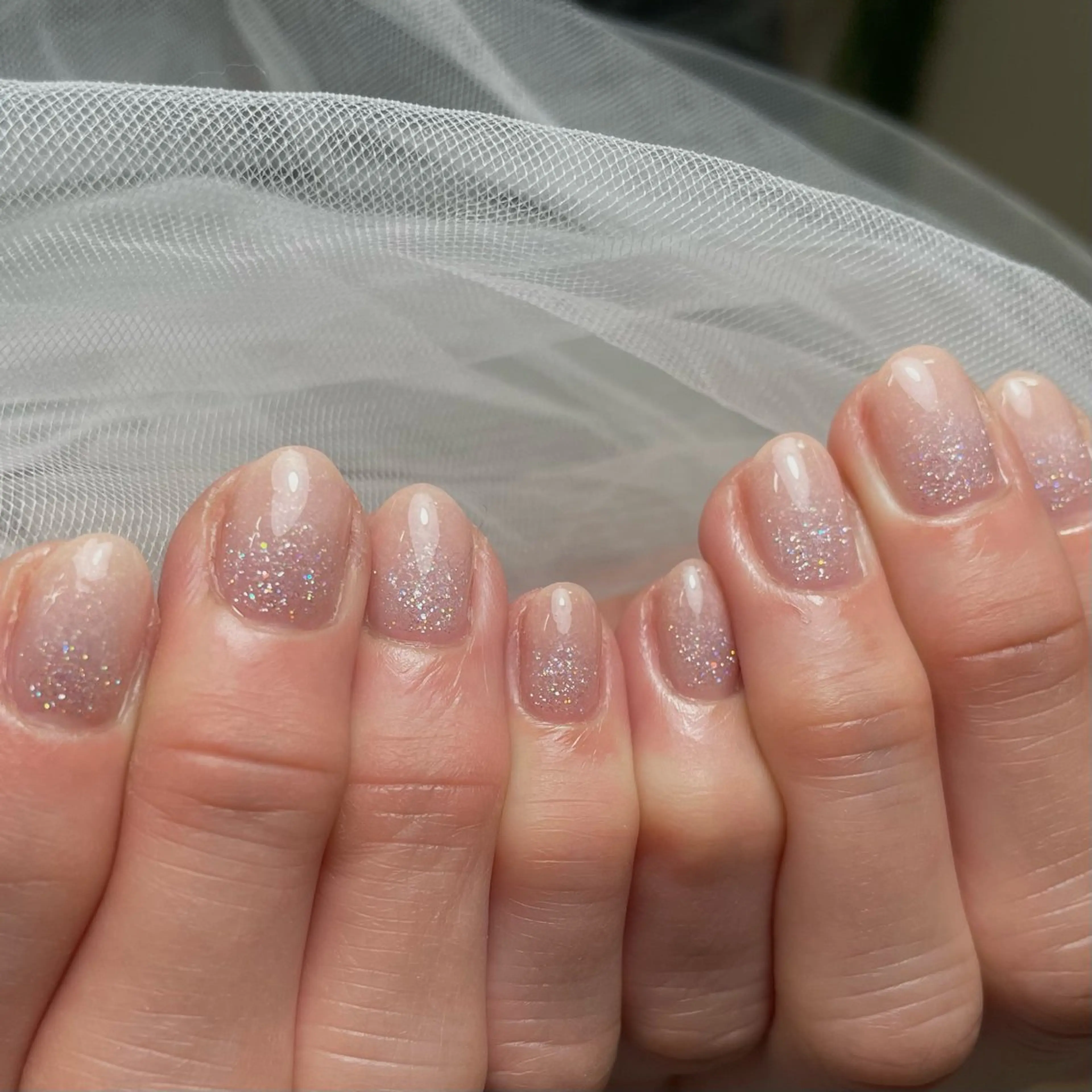 ネイル チークネイル ガーリー グラデーション 韓国ネイル ラメ(グリッター) 成塚 雅香のネイルデザイン