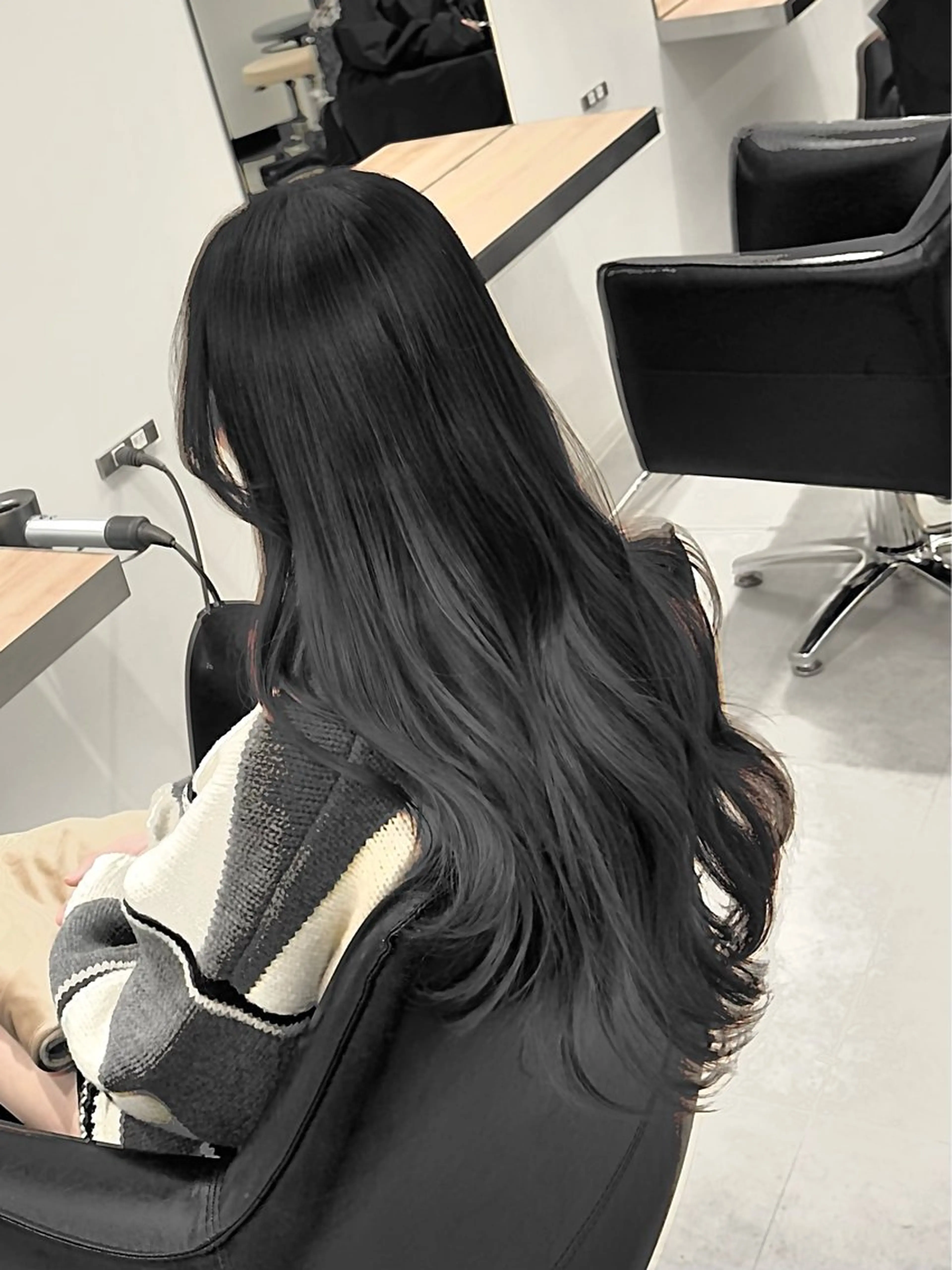 ロング カット ヘアカラー トリートメント ヘッドスパ ヘアセット 久次米 智人のヘアスタイル