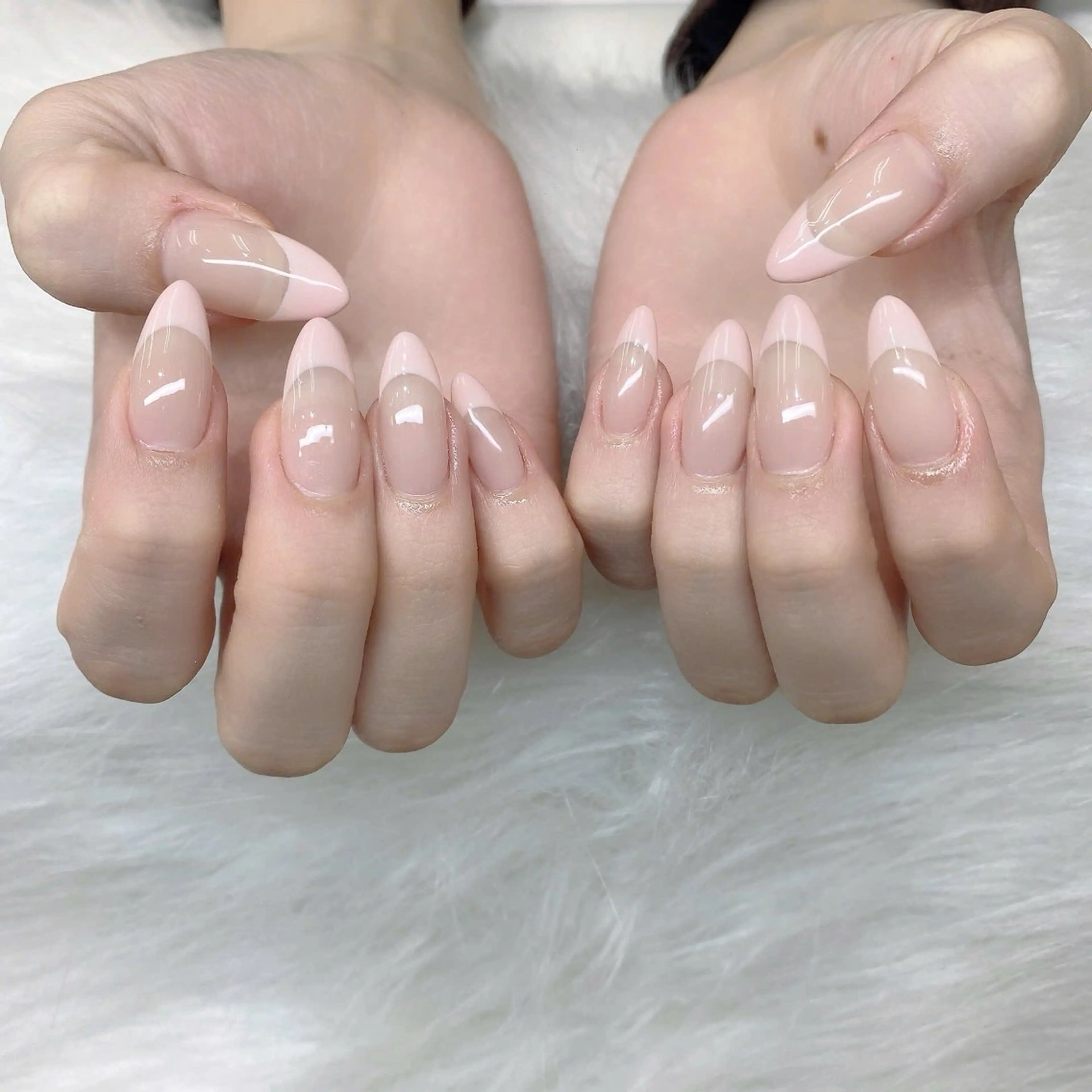 ネイル チークネイル フレンチネイル グラデーション キラキラネイル 韓国ネイル ハンドネイル Minette nailHuongのネイルデザイン