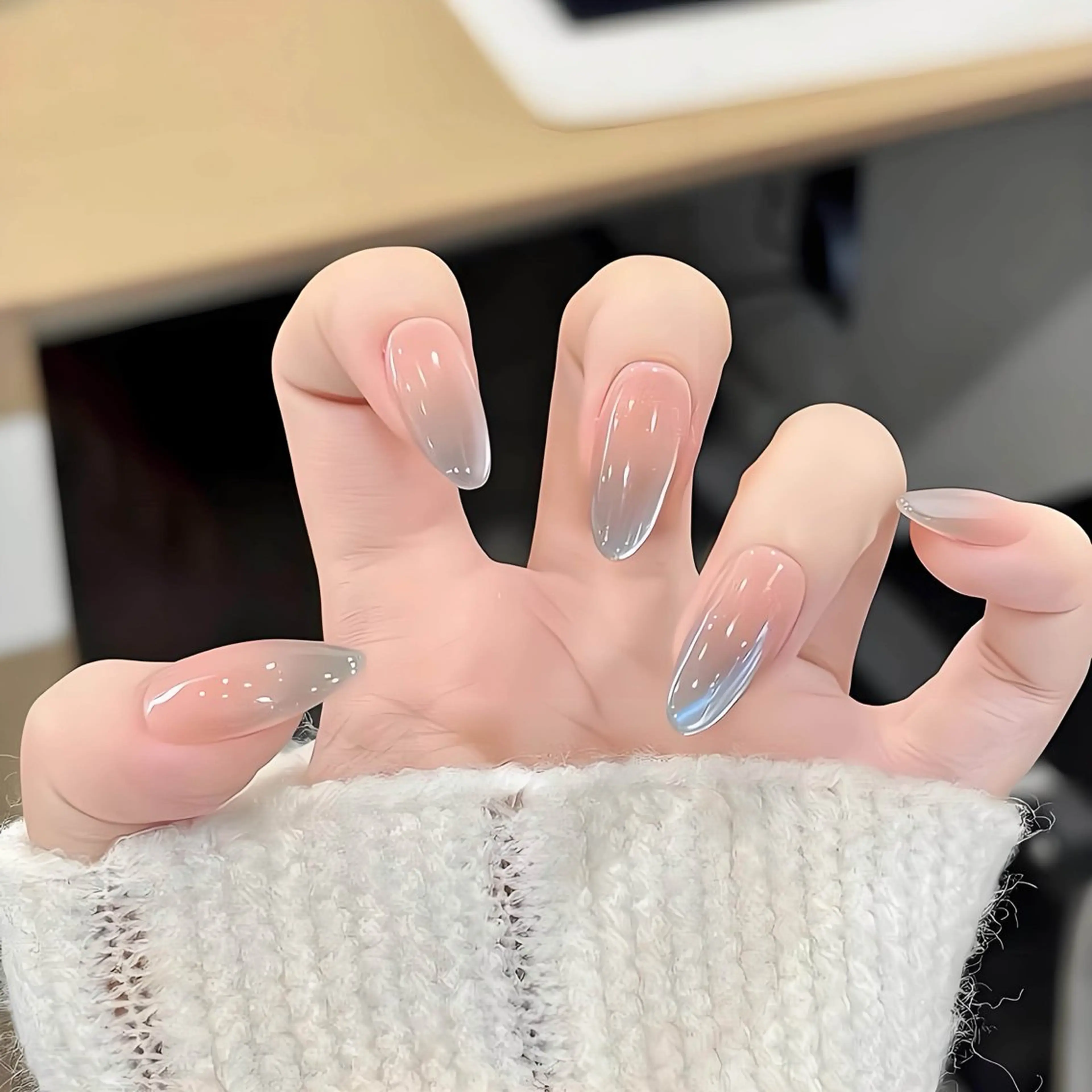 ネイル ハンドネイル Dione Nail カオリのネイルデザイン