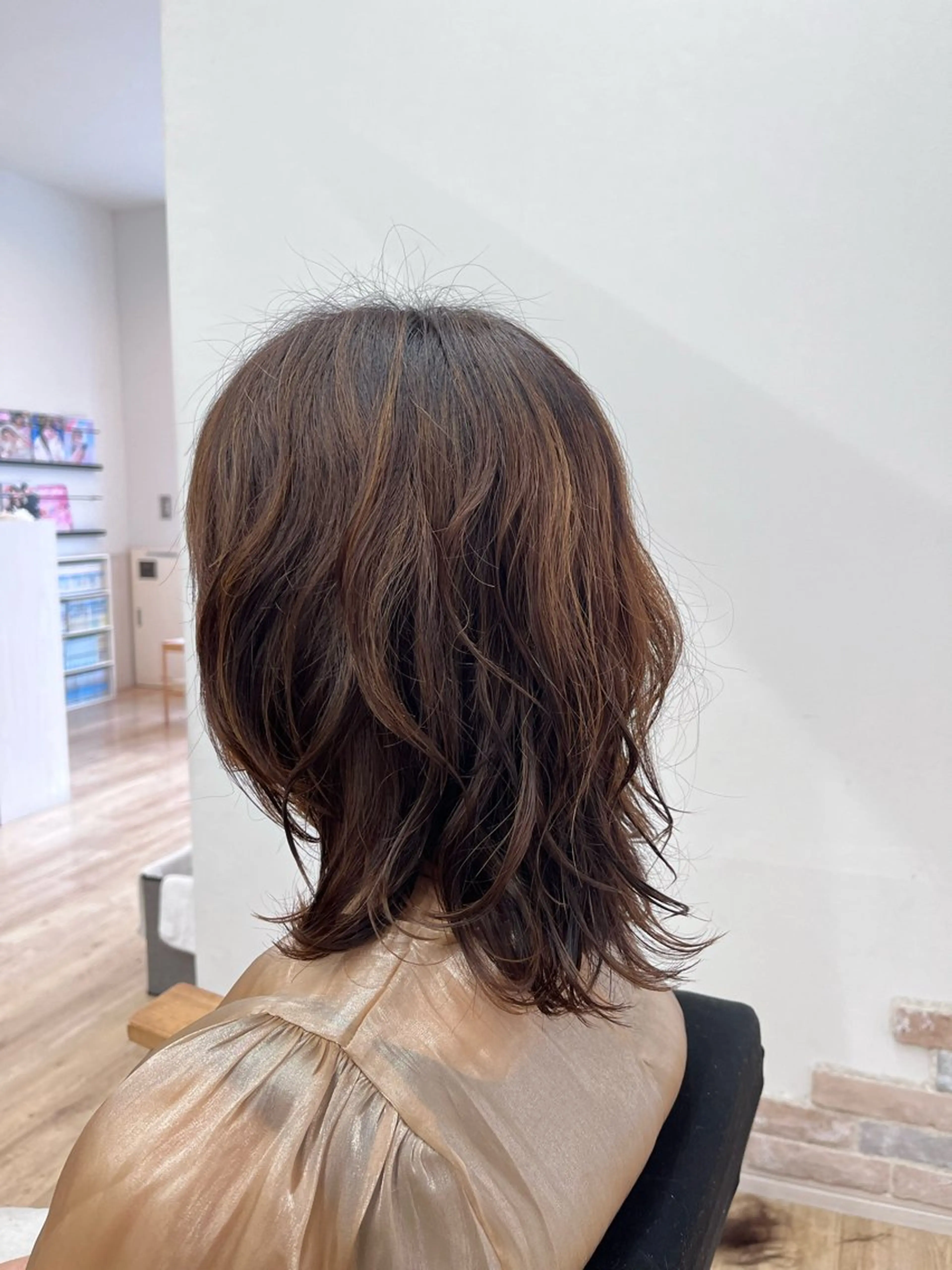 ミディアム ミディアムレイヤー ミディアムパーマ レイヤーカット 田尾 凌雅のヘアスタイル