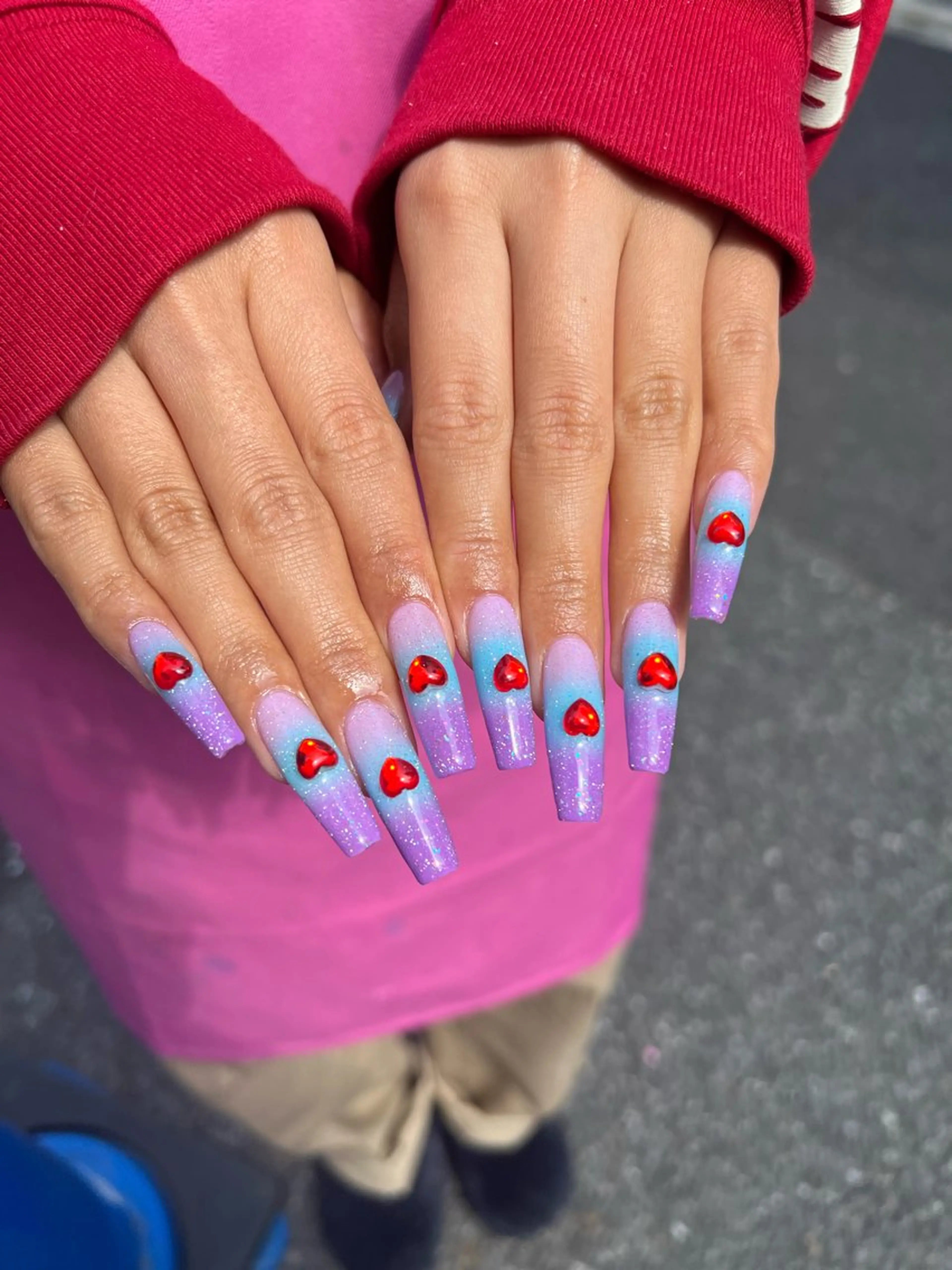 ネイル くれは🩵💙 PINS16のネイルデザイン