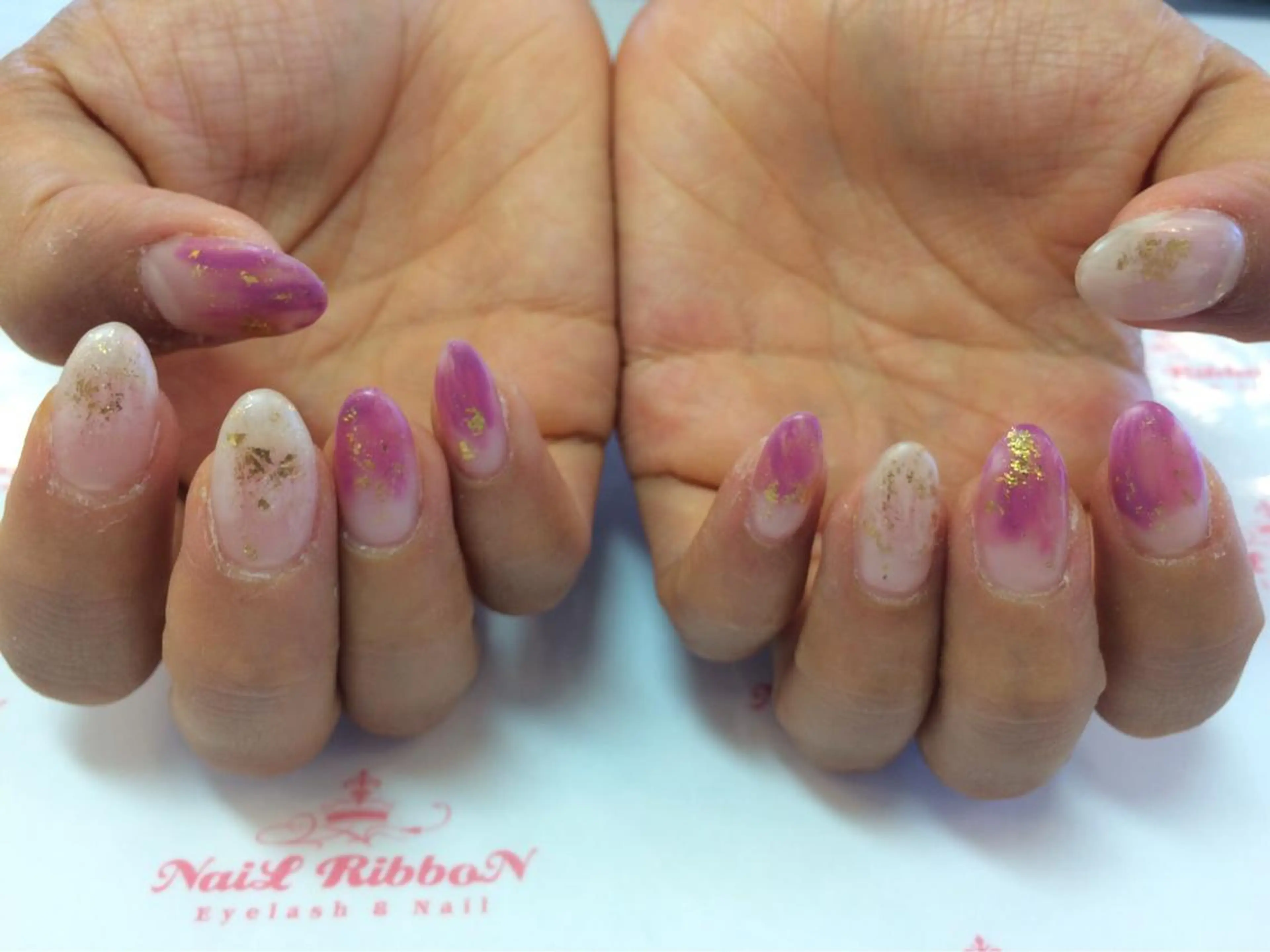 ネイル ネイルリボン 受付スタッフのネイルデザイン