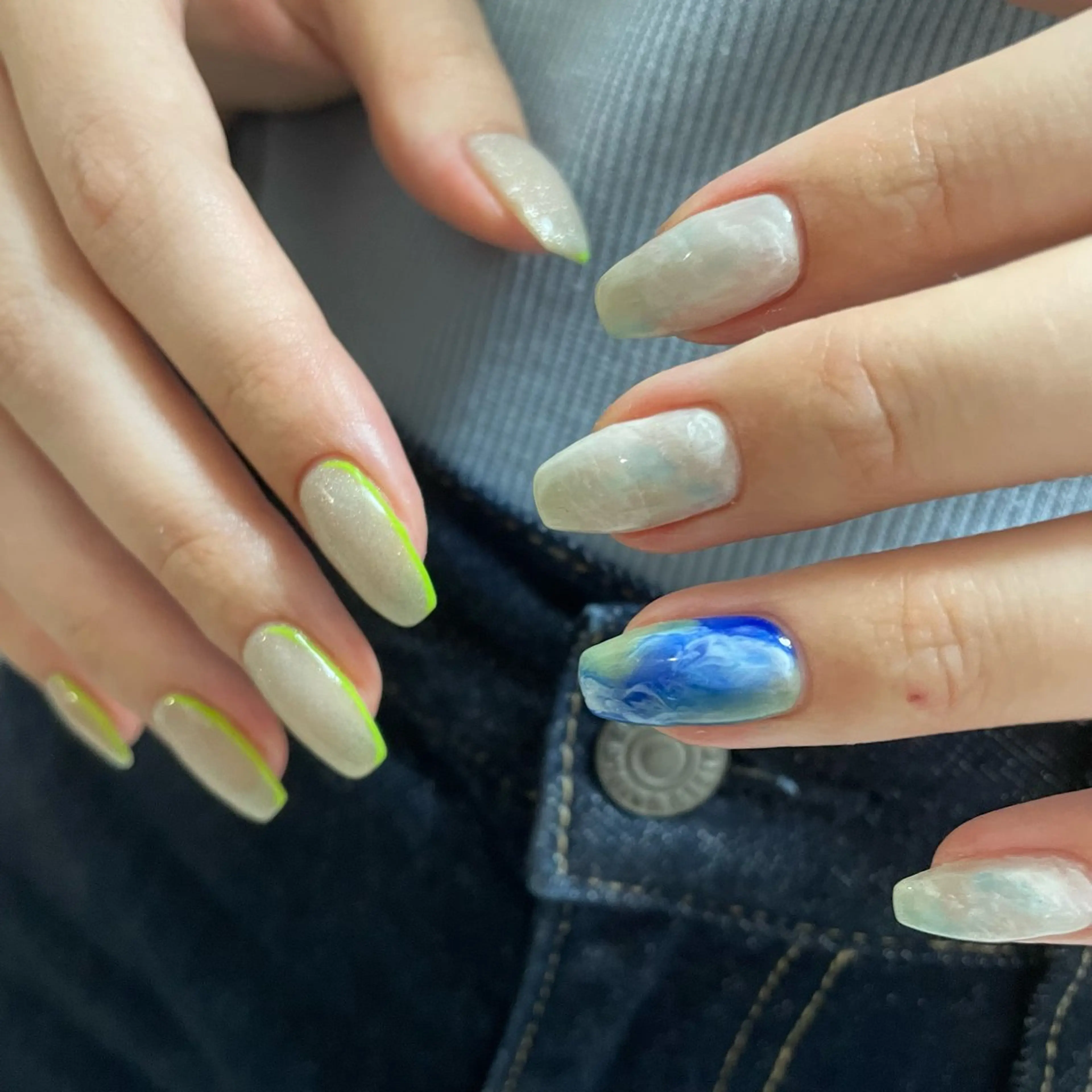 ネイル ニュアンスネイル hazuki / Salon Biのネイルデザイン