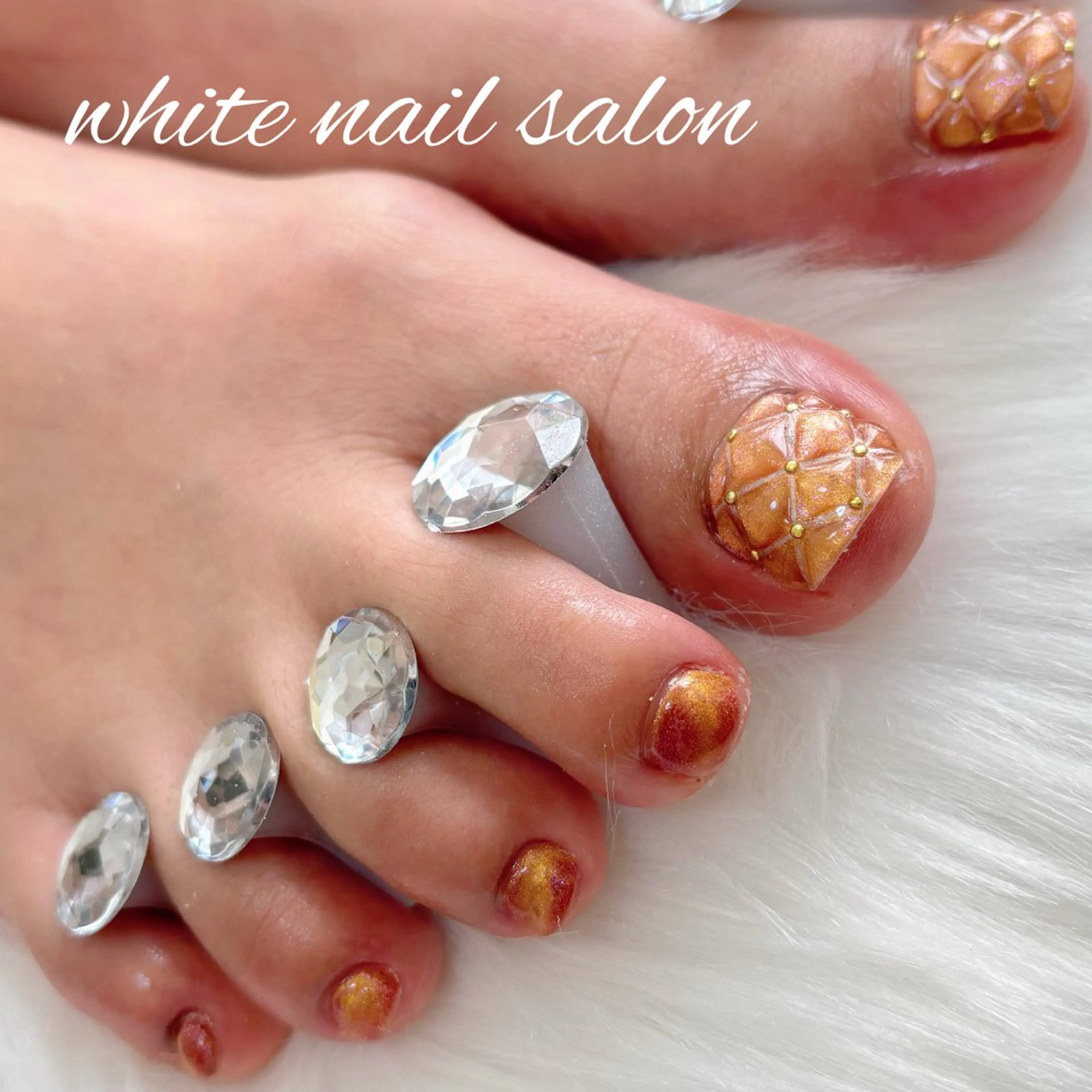 ネイル フットネイル 持ち込み フットネイル white nail salonのネイルデザイン